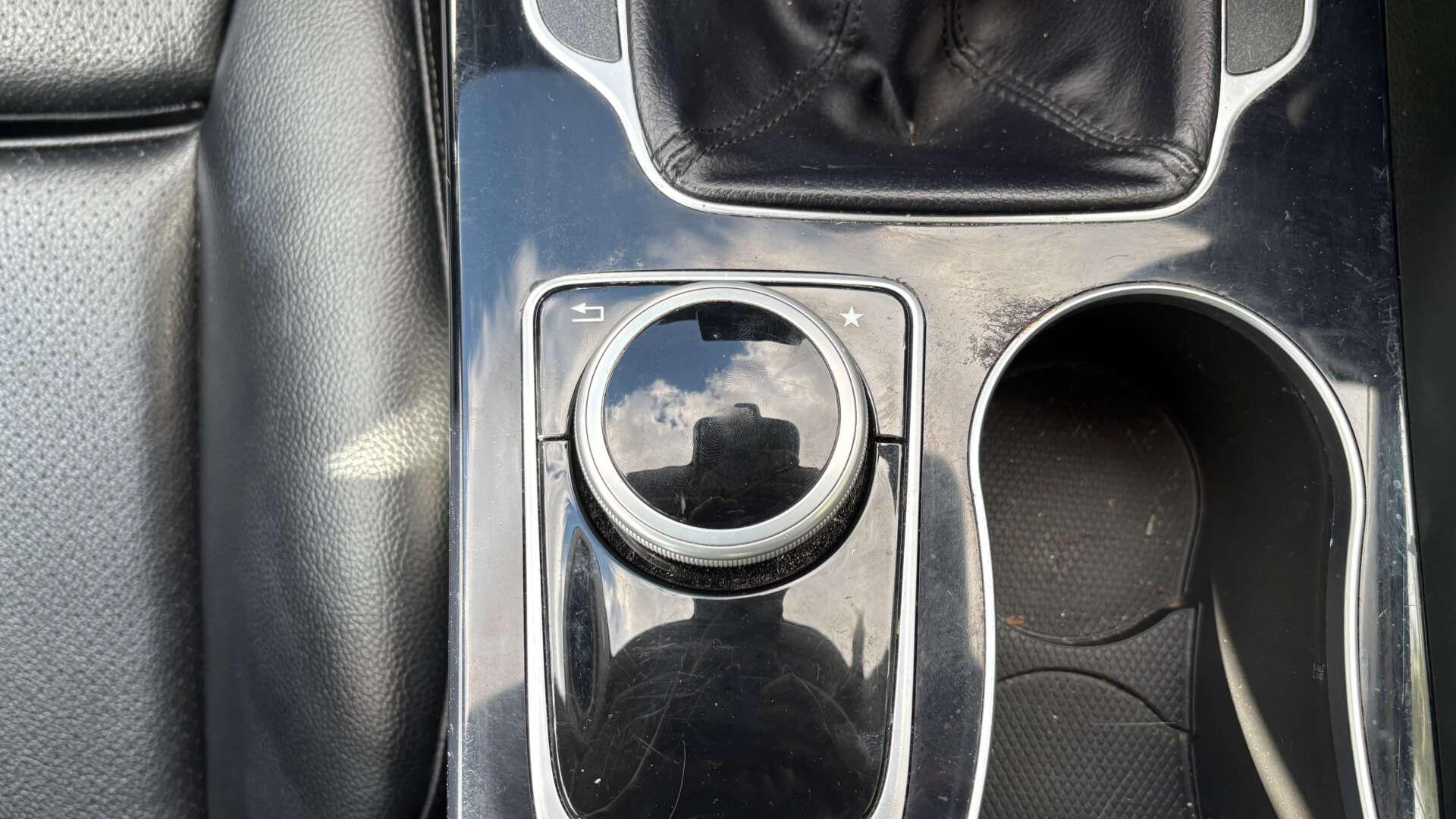 Mercedes-Benz C-Class view 34
