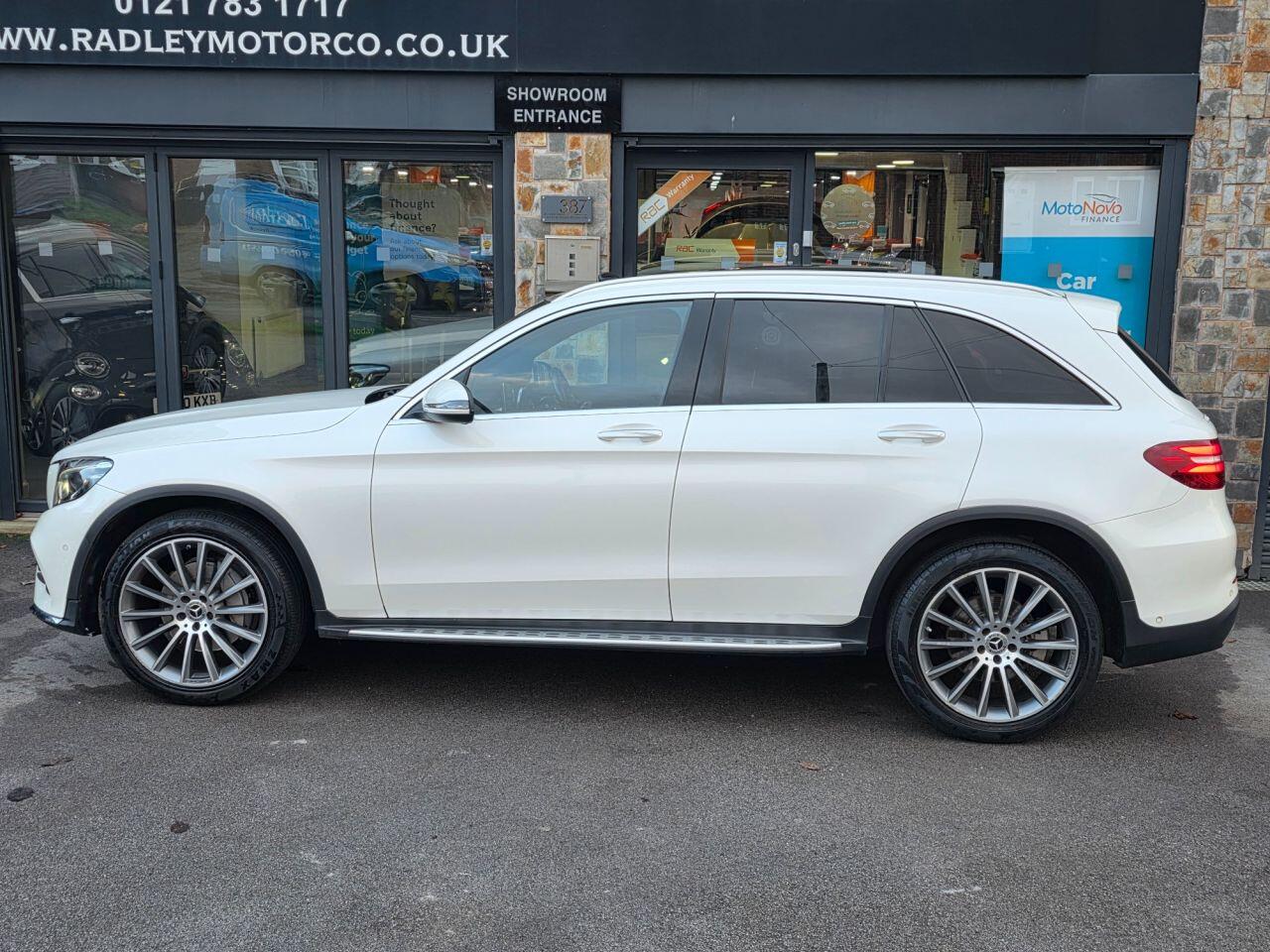 Mercedes-Benz GLC view 4