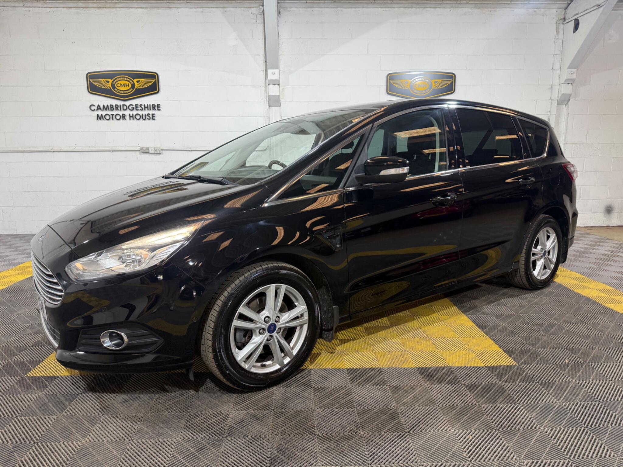 Ford S-Max view 6