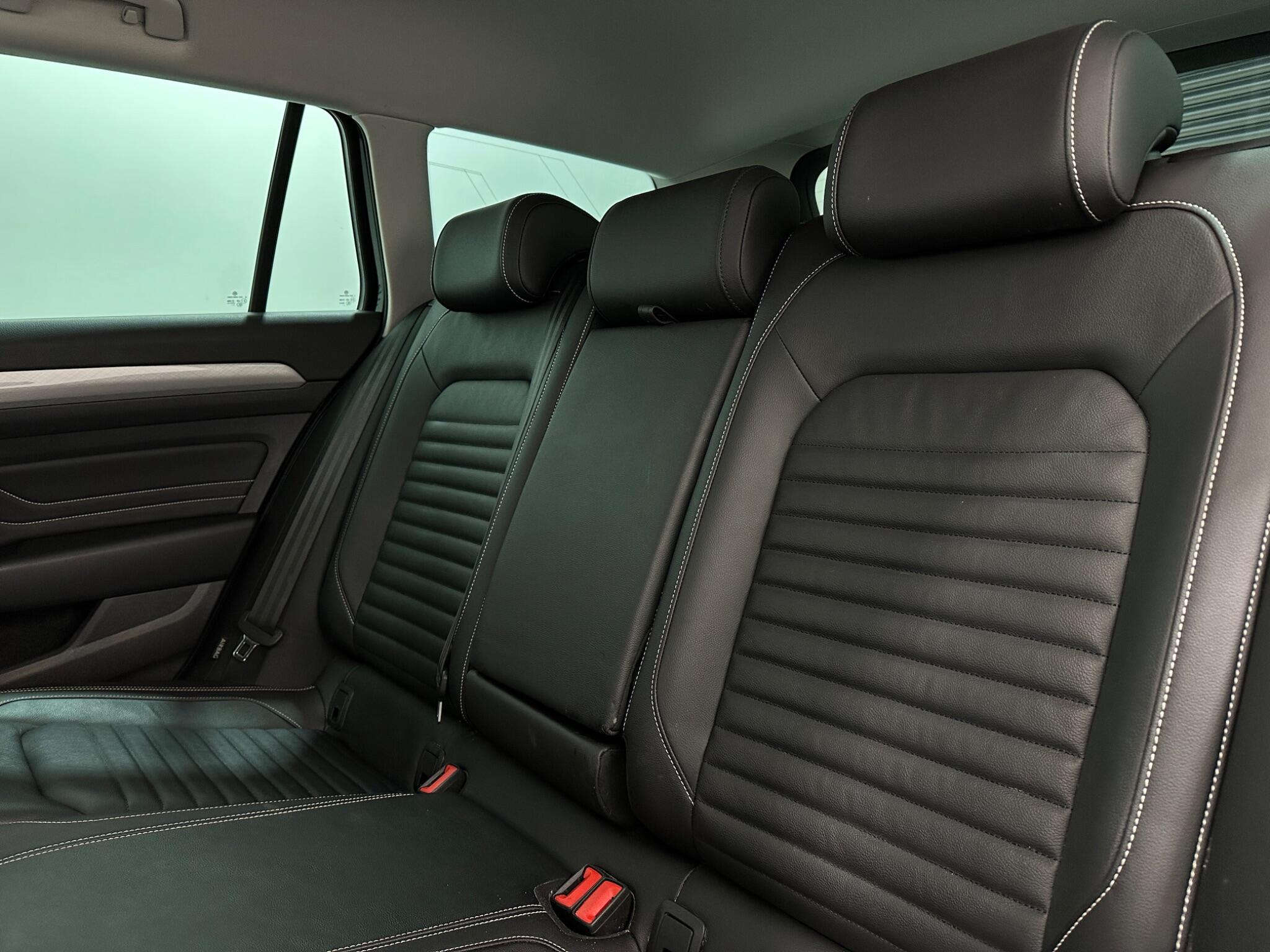 Volkswagen Passat view 39