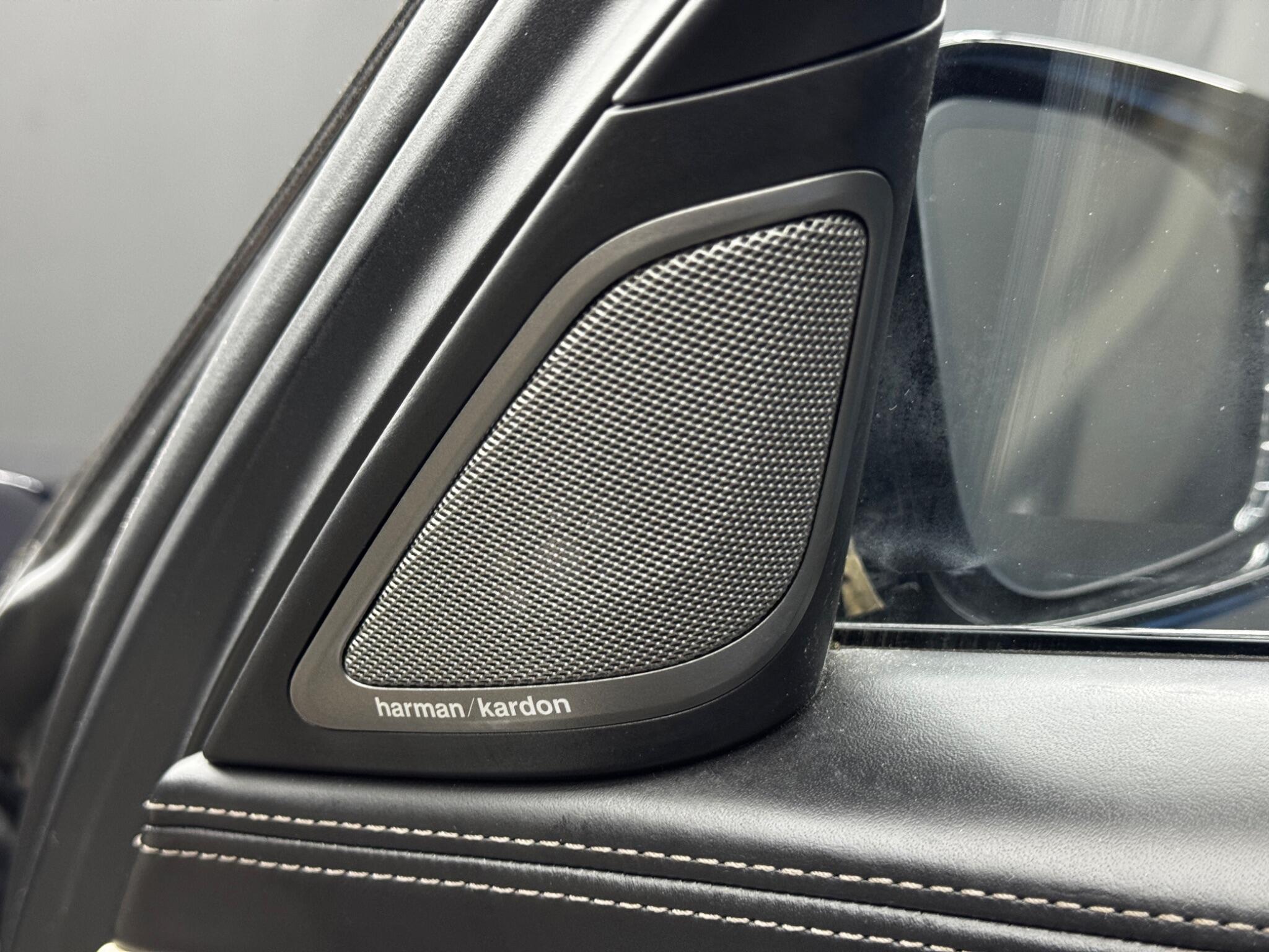 BMW 7 Series view 49