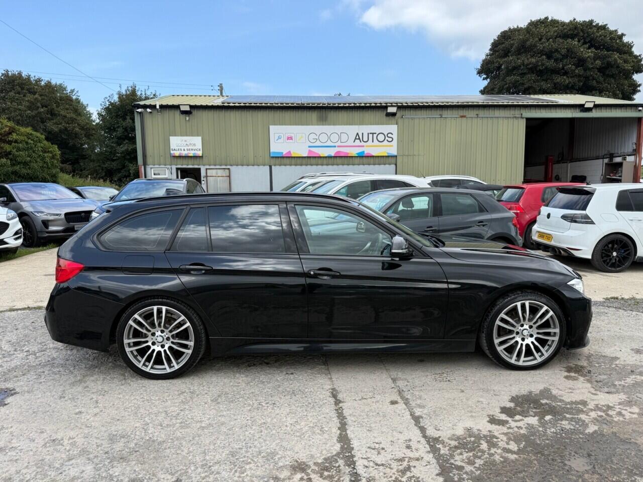 BMW 3 Series view 5