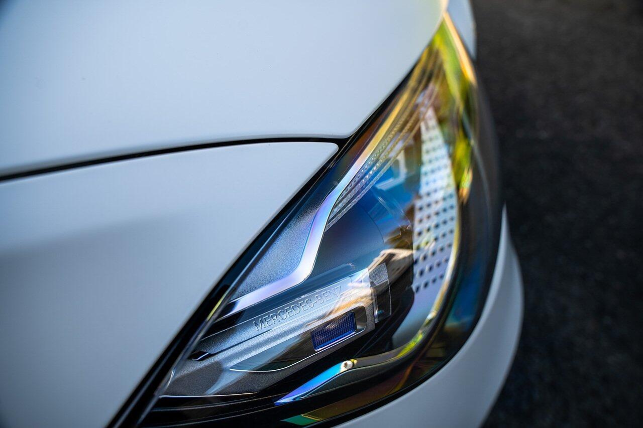 Mercedes-Benz S-Class view 24
