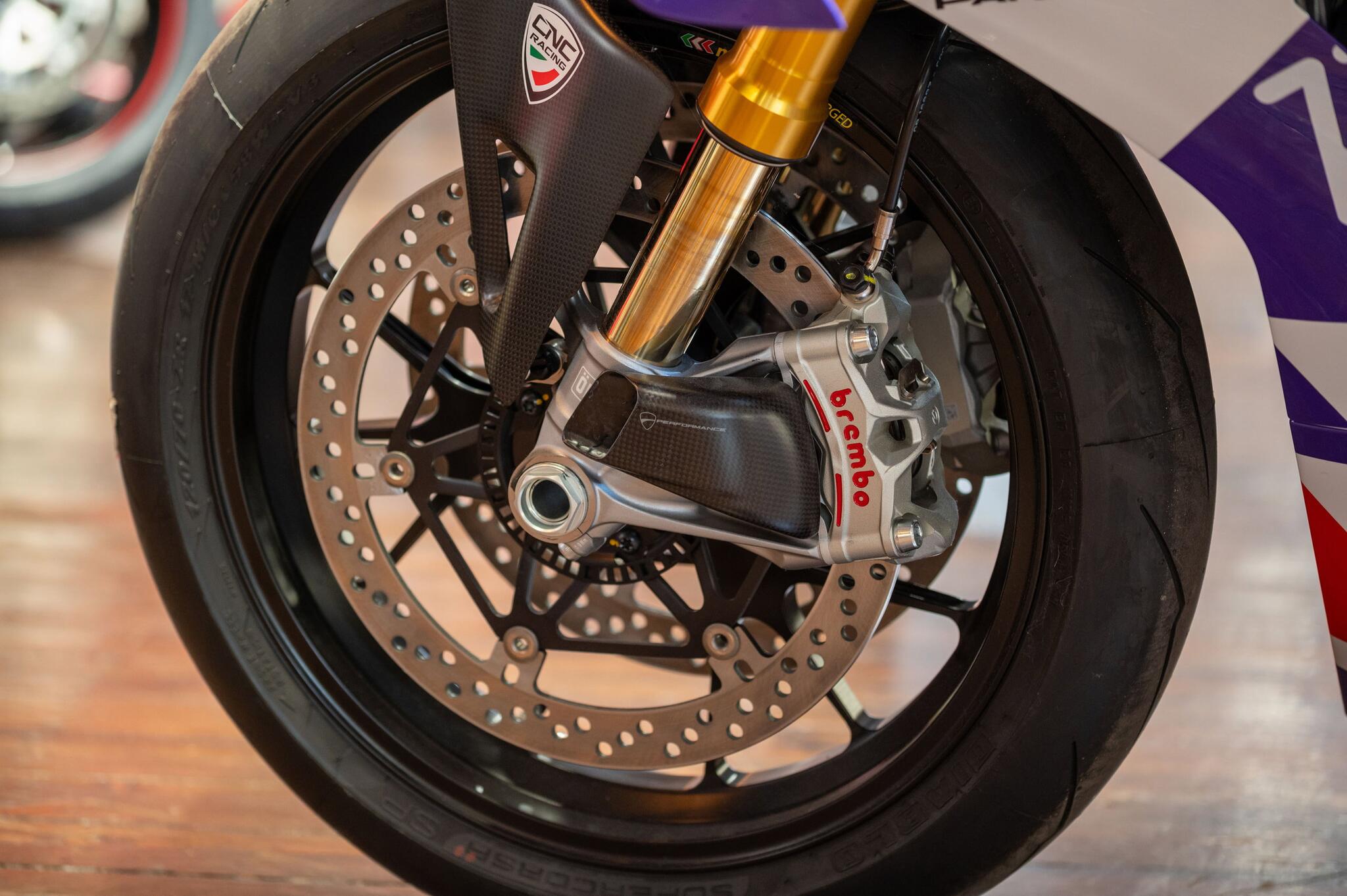 Ducati Panigale V4 view 18
