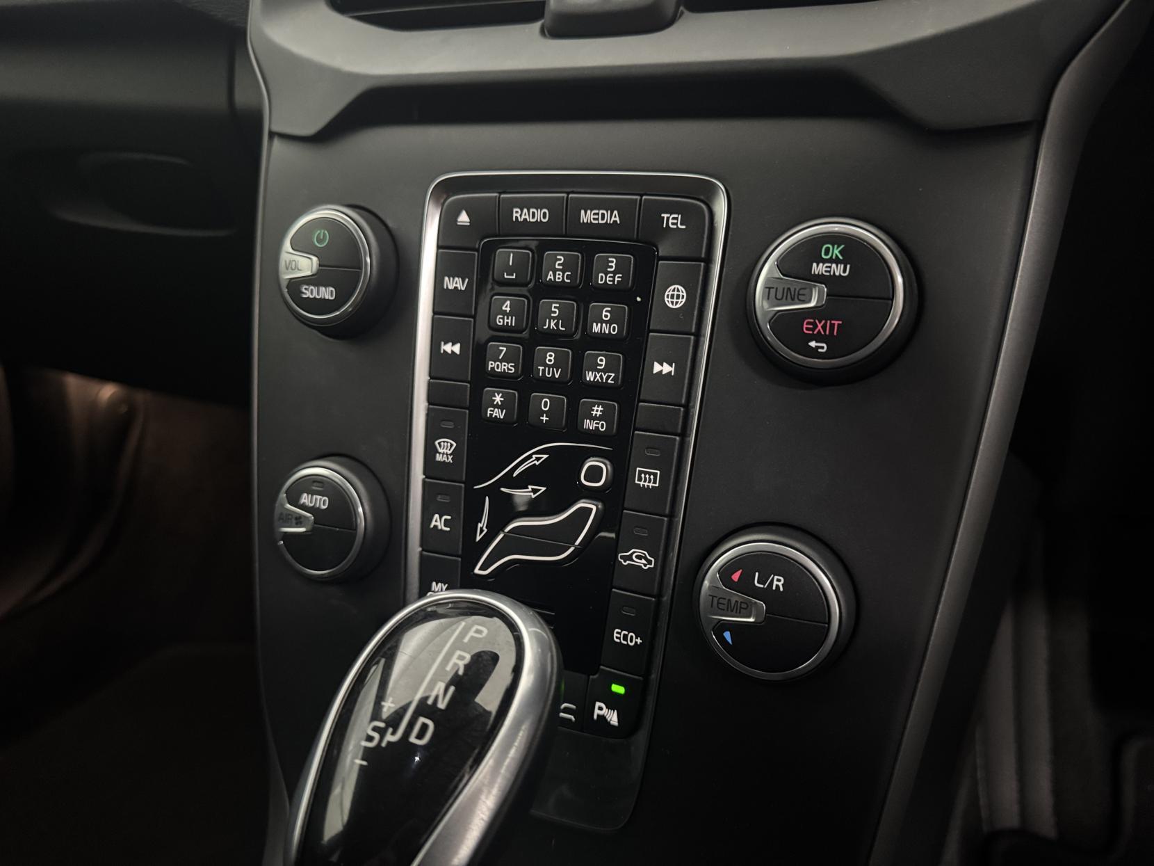 Volvo V40 view 69