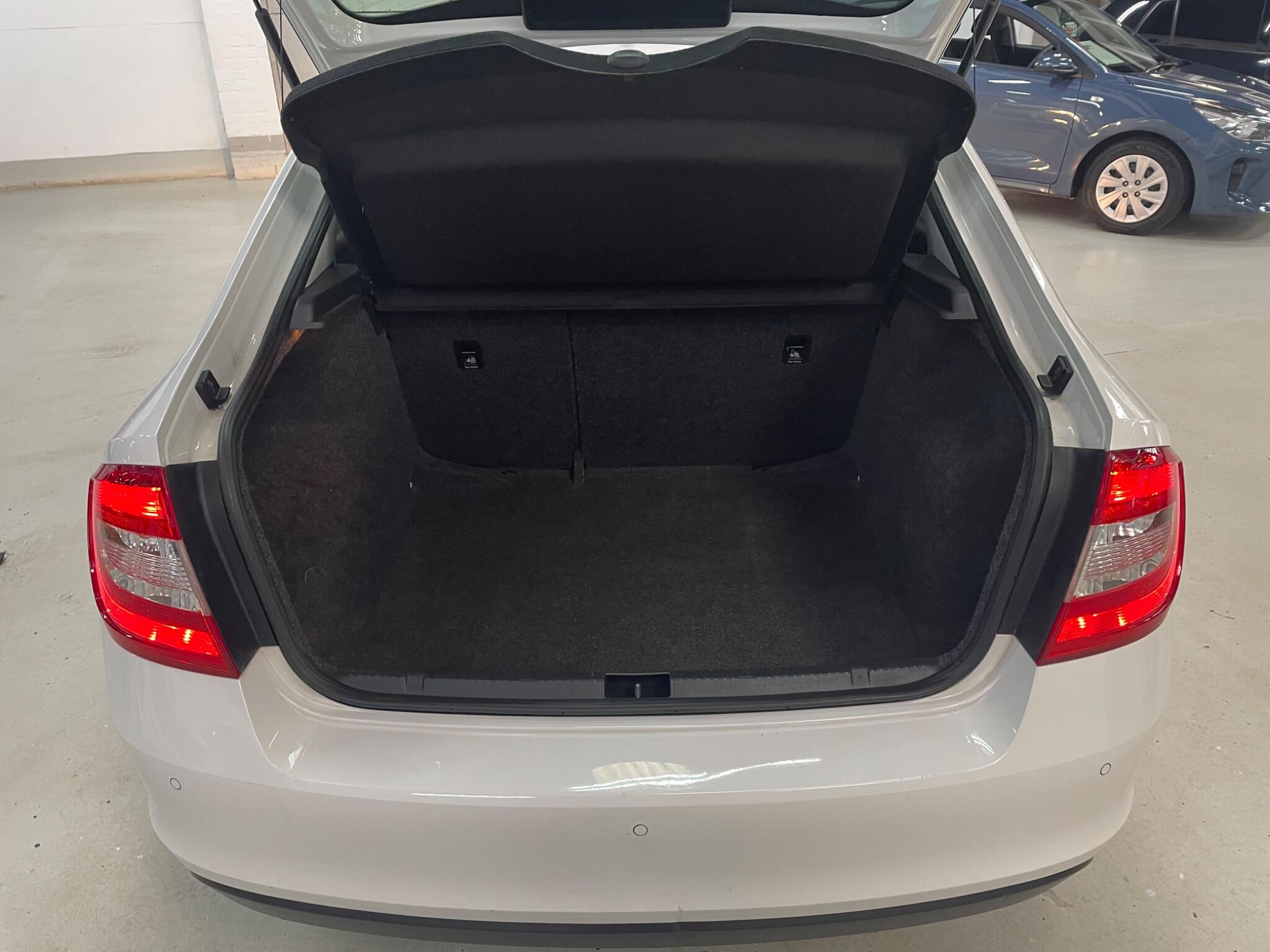 Skoda Rapid view 12