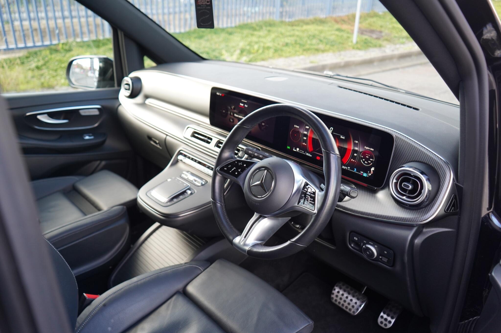 Mercedes-Benz V Class view 17