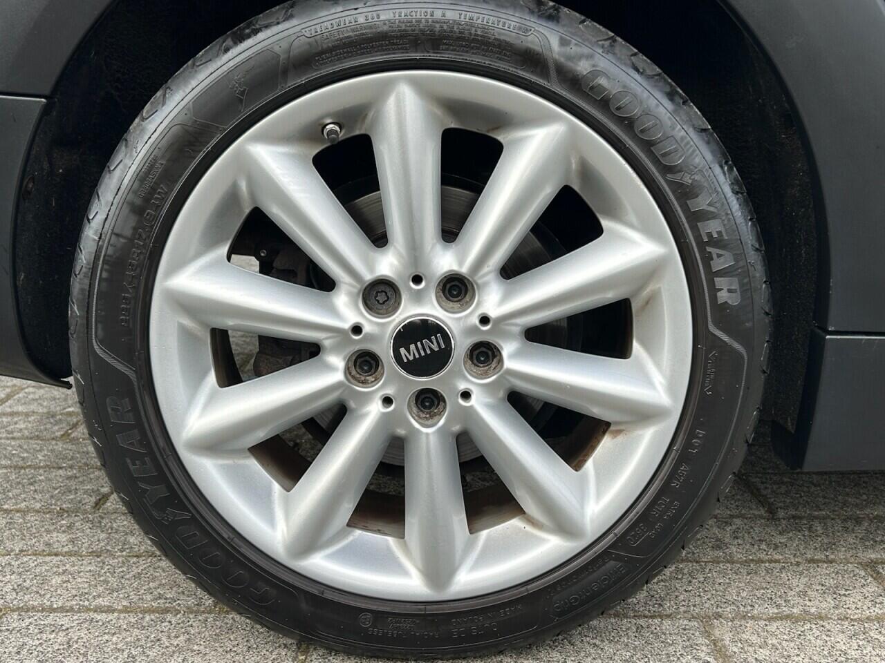 Mini Clubman view 47