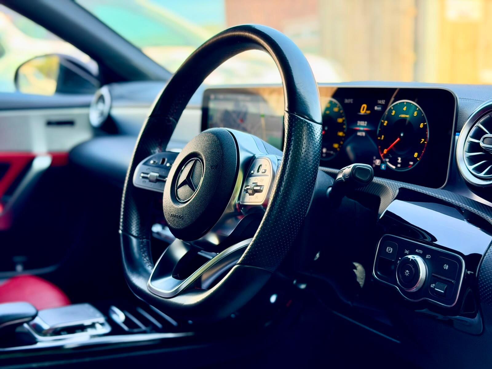 Mercedes-Benz Cla view 14