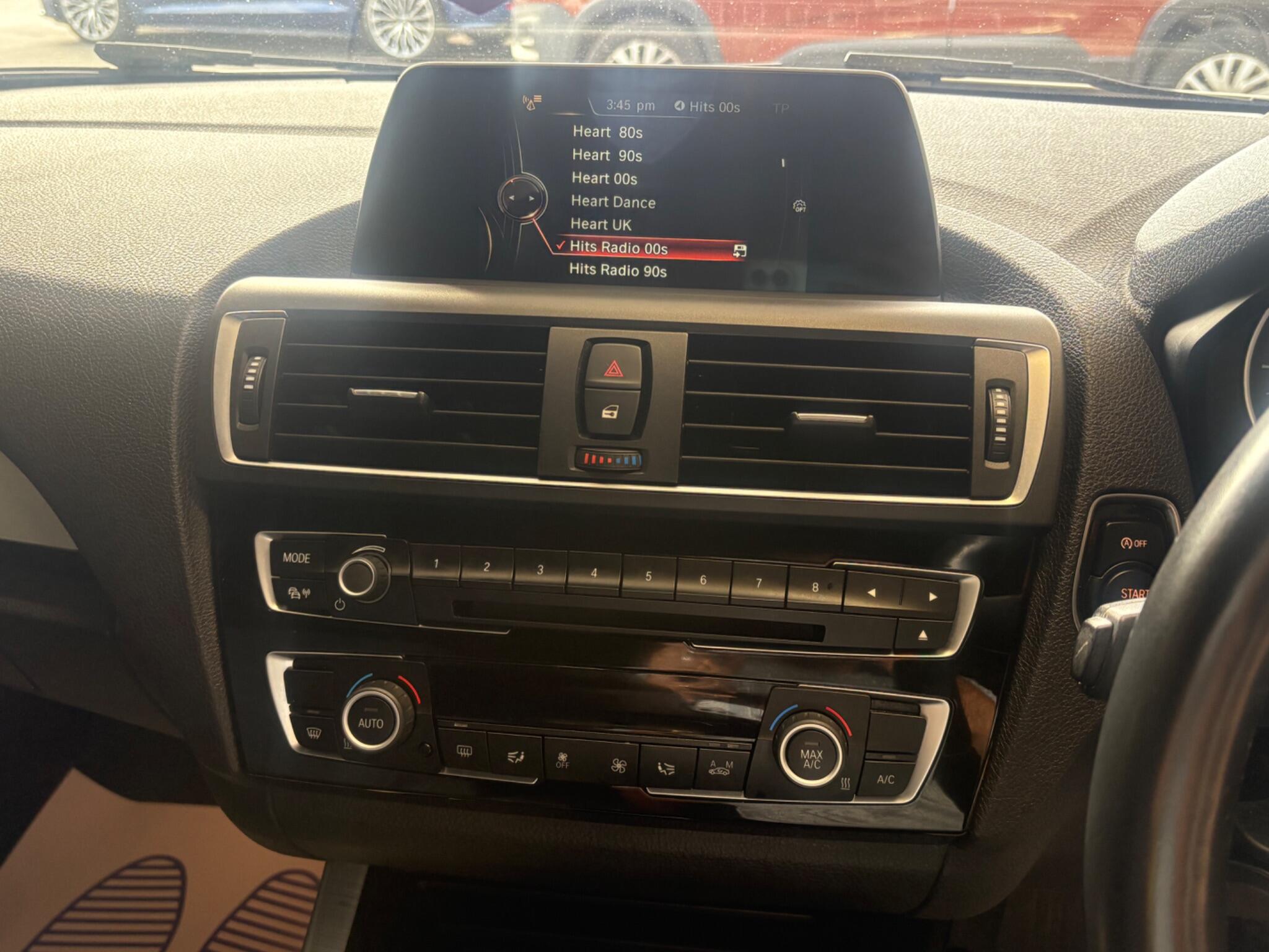 BMW 1 Series view 23