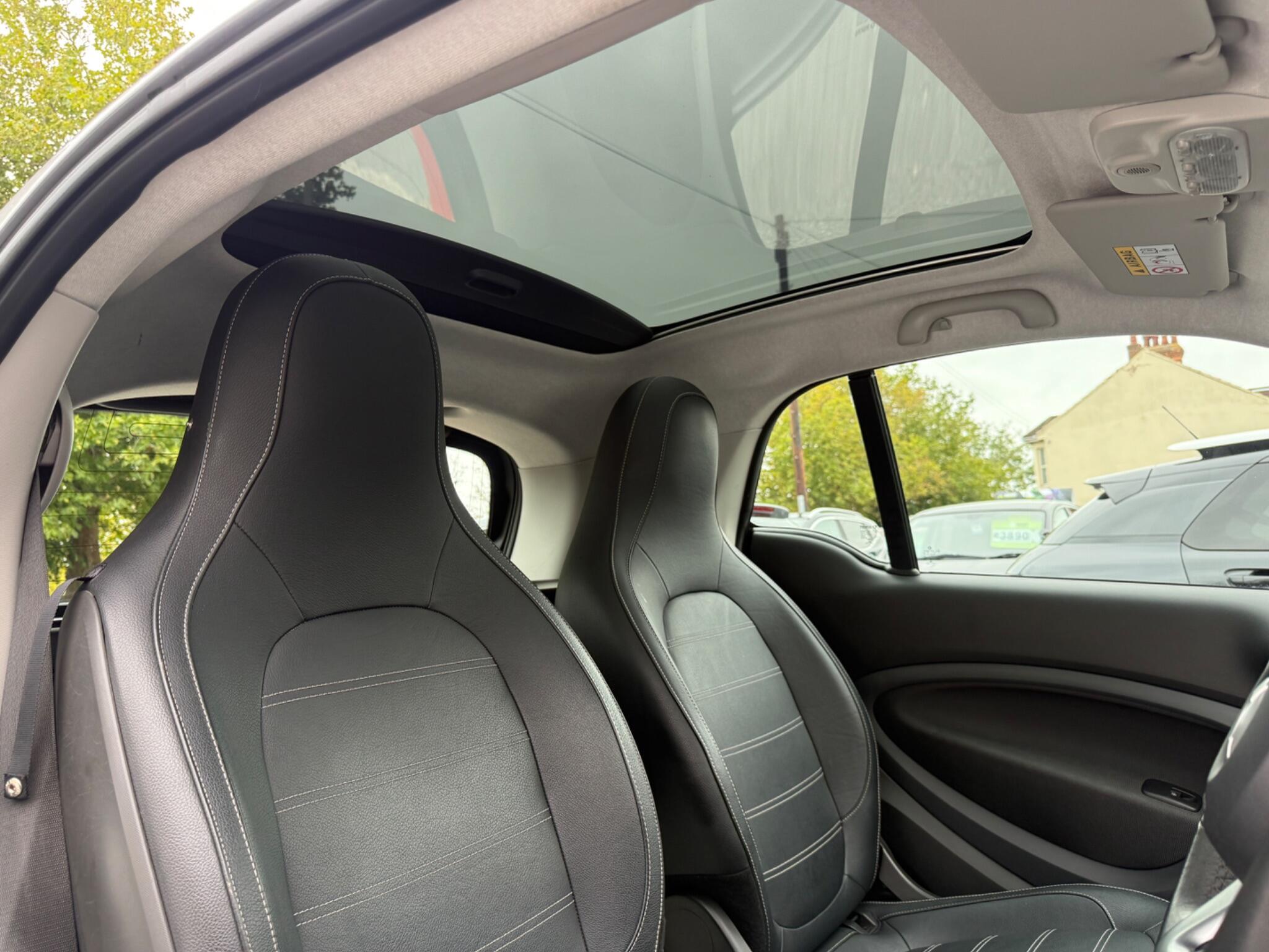 Smart fortwo - Image 16