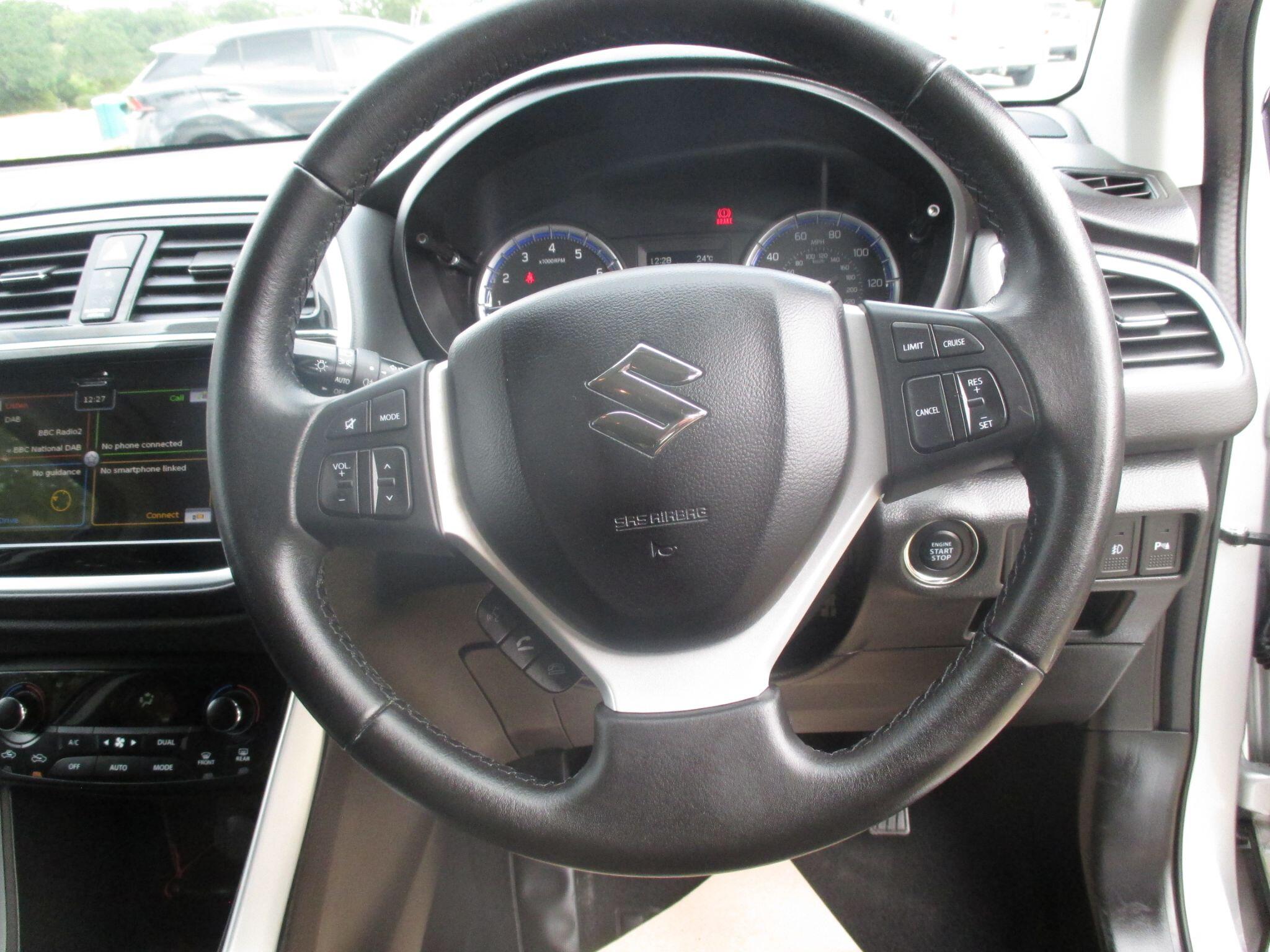 Suzuki SX4 S-Cross view 35