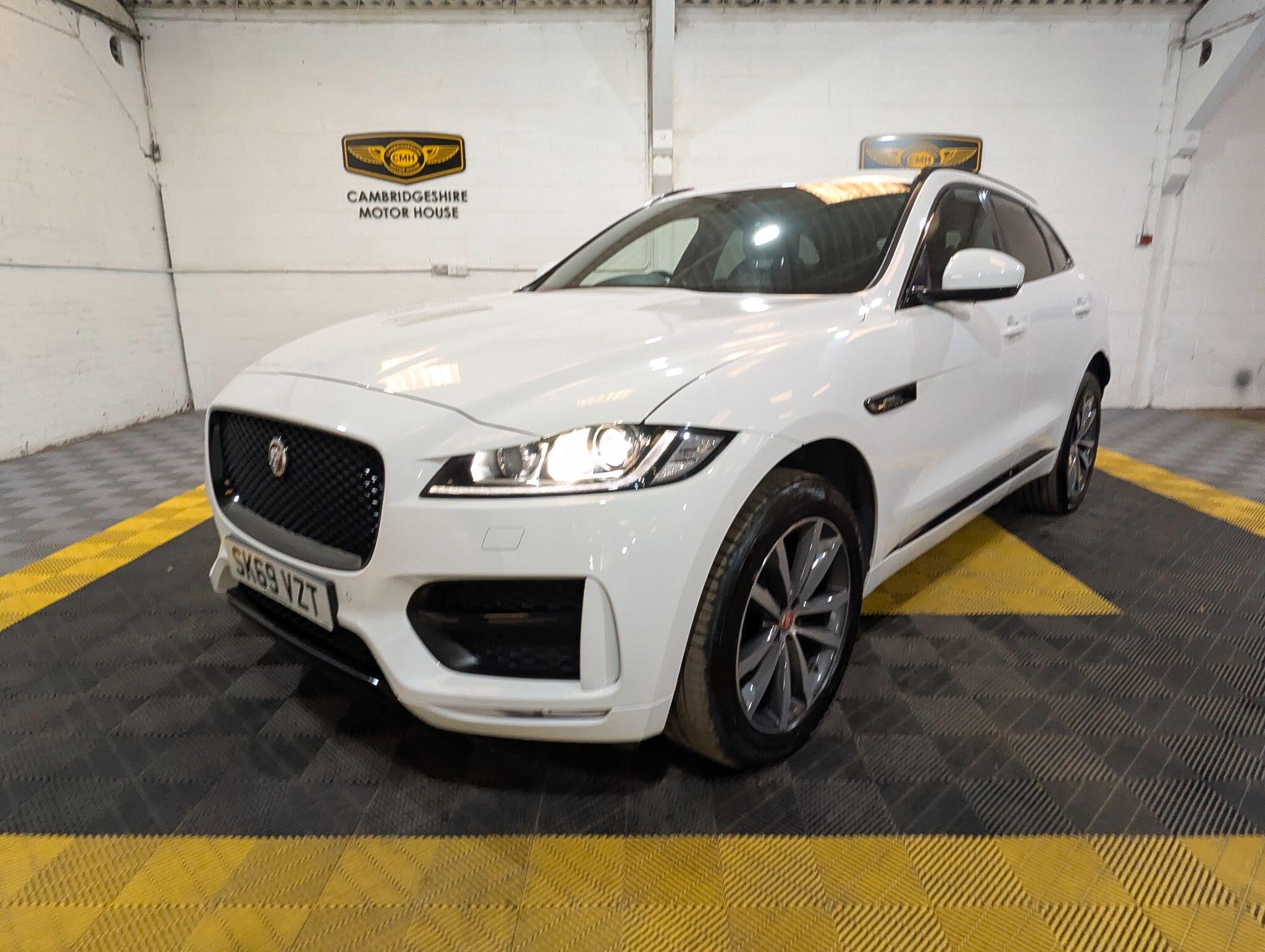 Jaguar F-Pace view 7