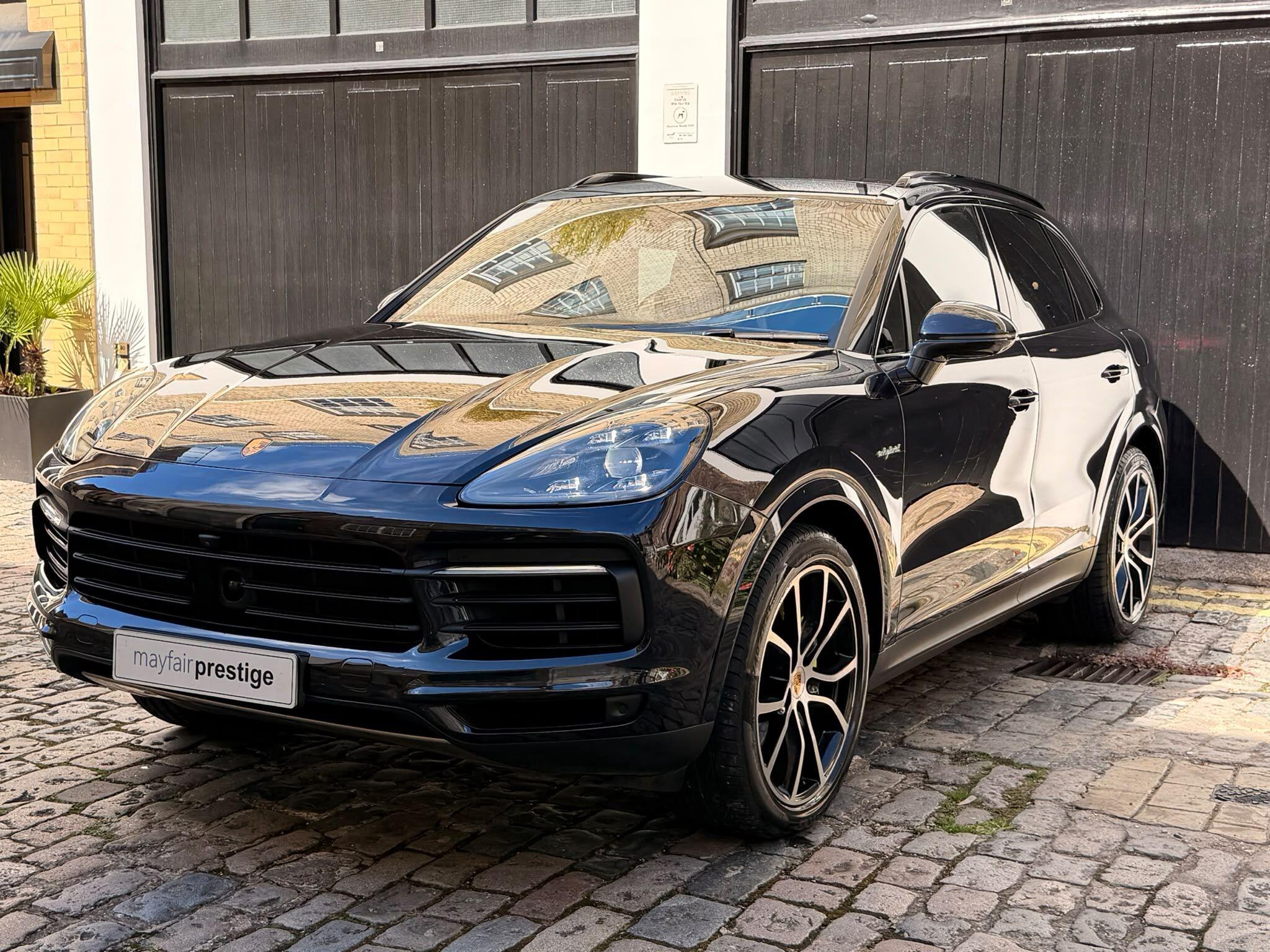 Porsche Cayenne view 8