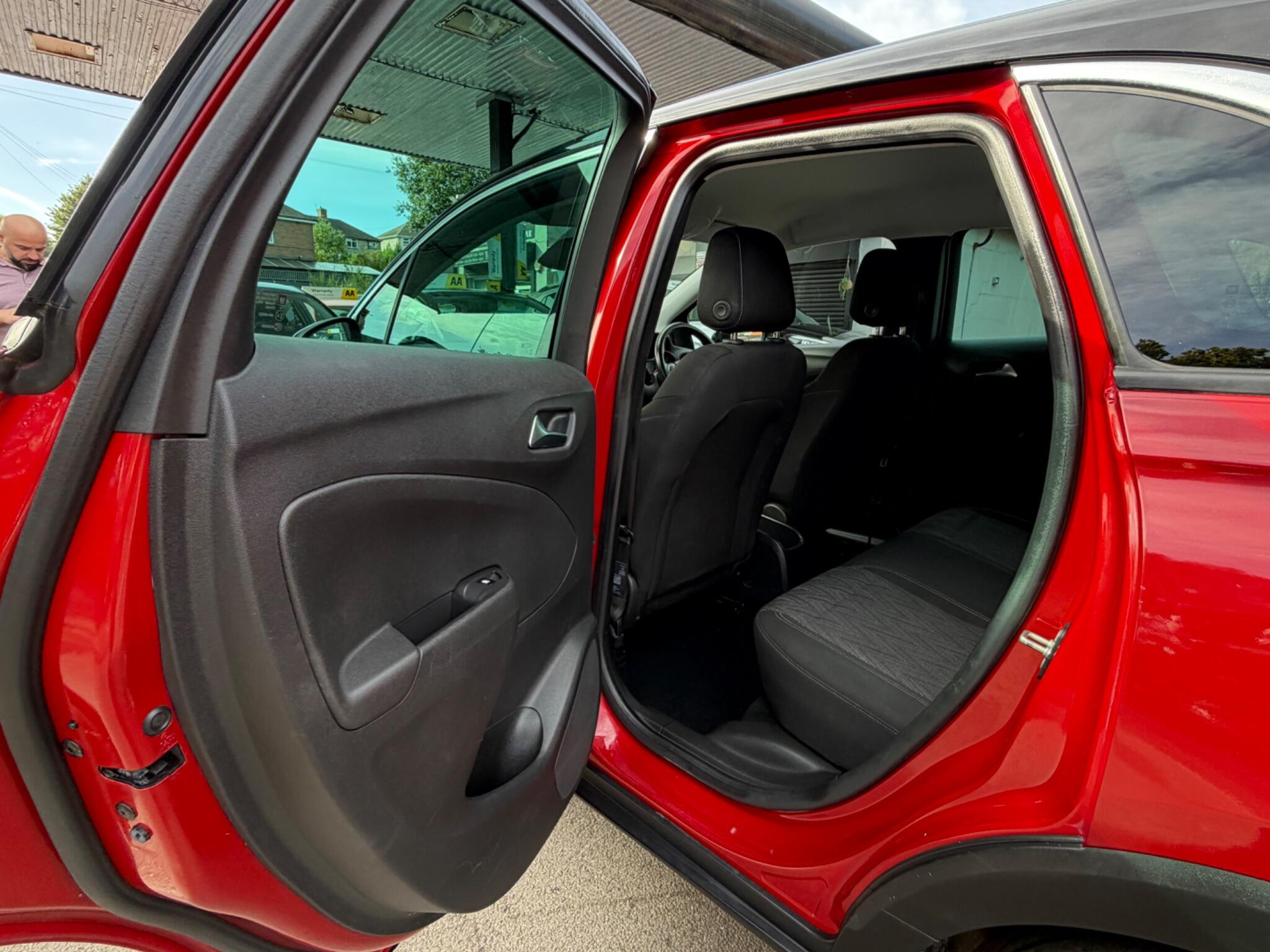 Vauxhall Crossland X view 20