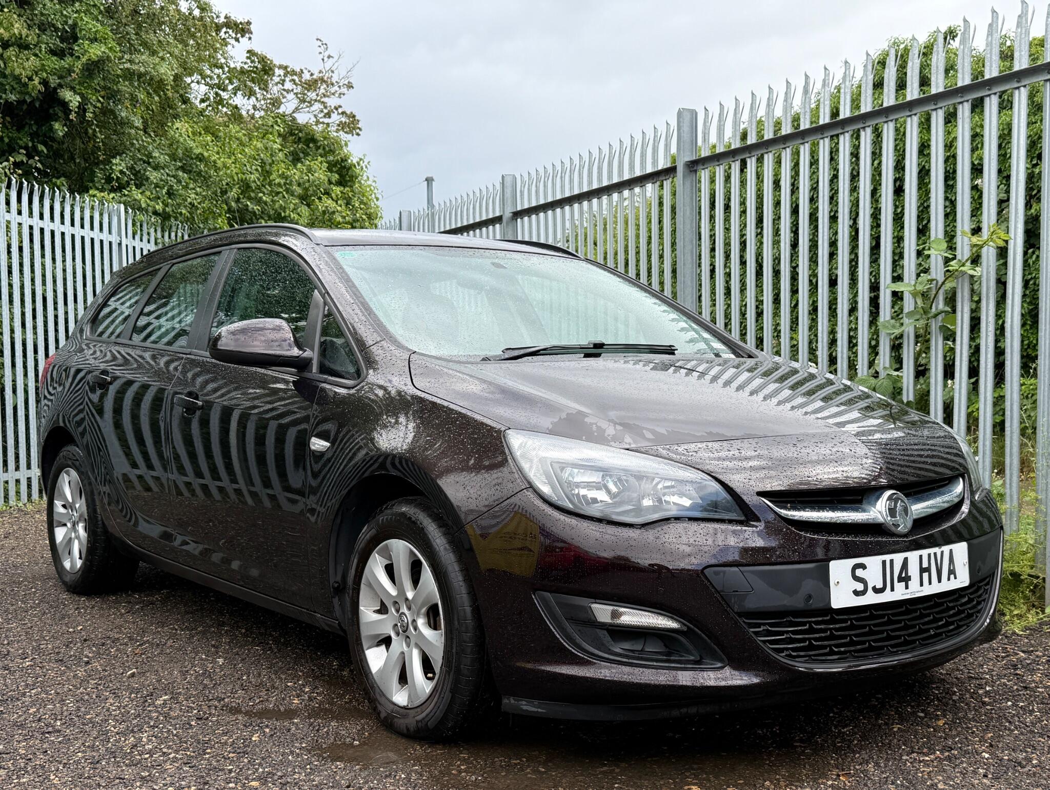 2014 Vauxhall Astra image 6