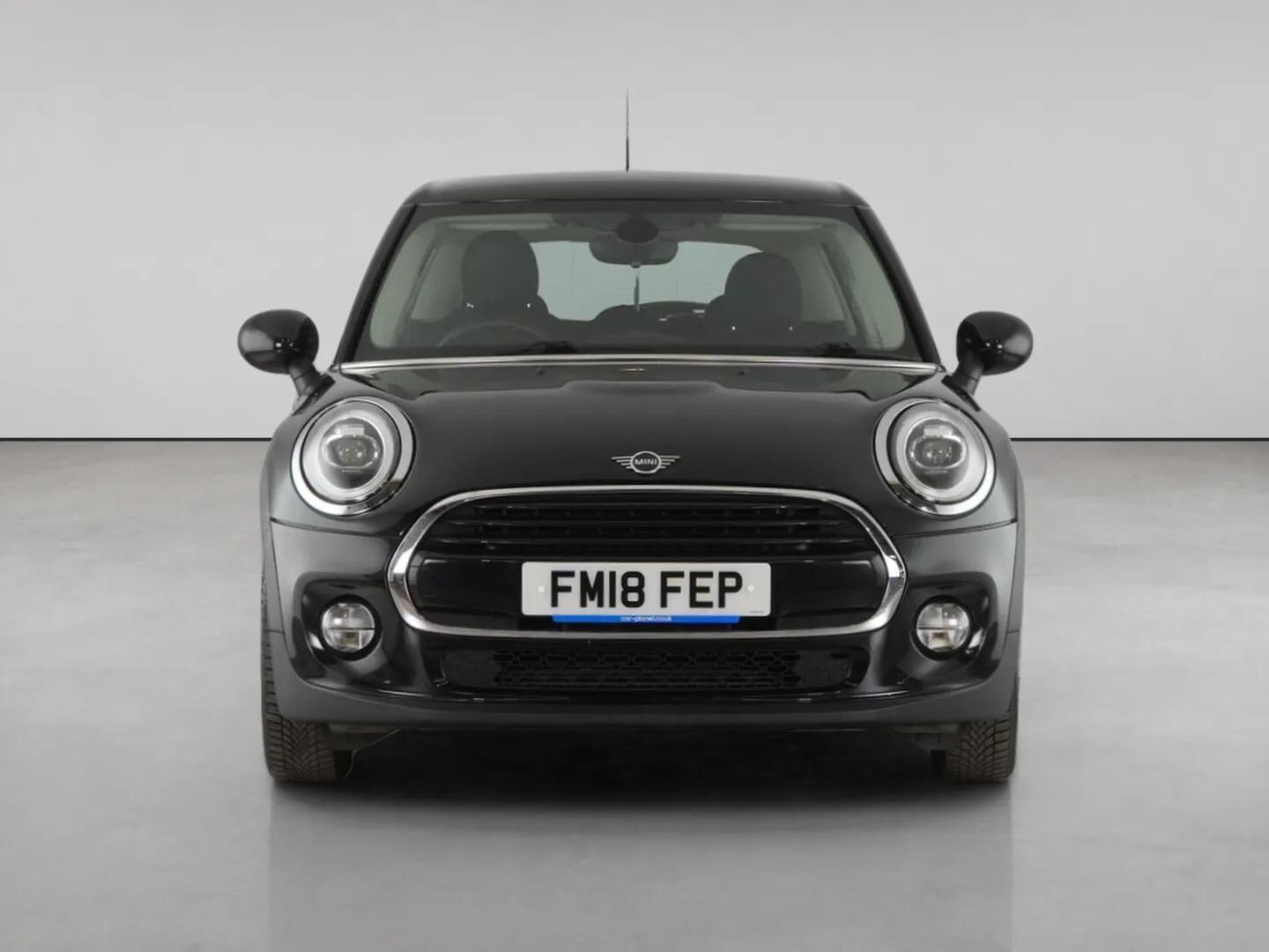Mini Hatch view 5