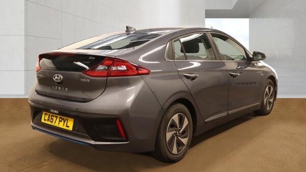 Hyundai Ioniq view 2