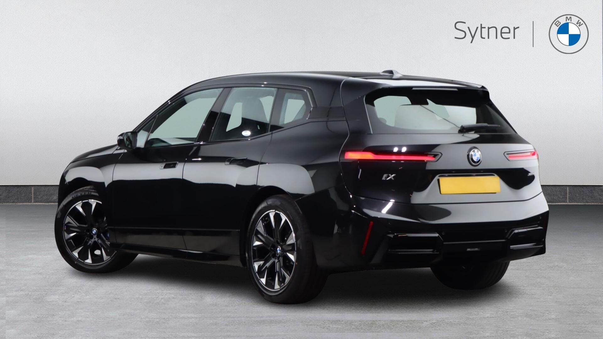 BMW iX view 2