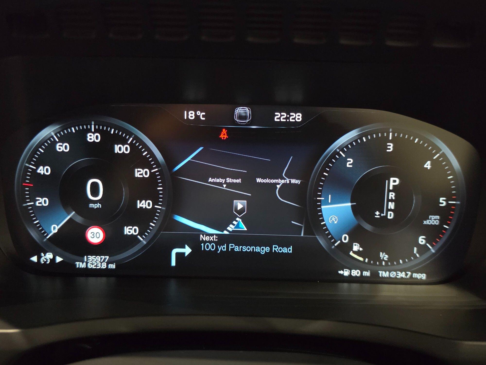 Volvo XC90 view 106