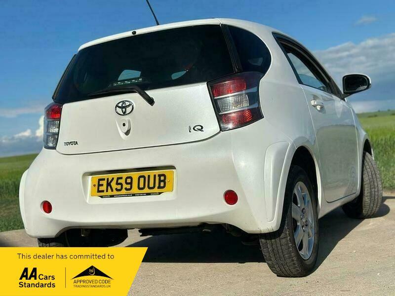 2009 Toyota iQ image 17