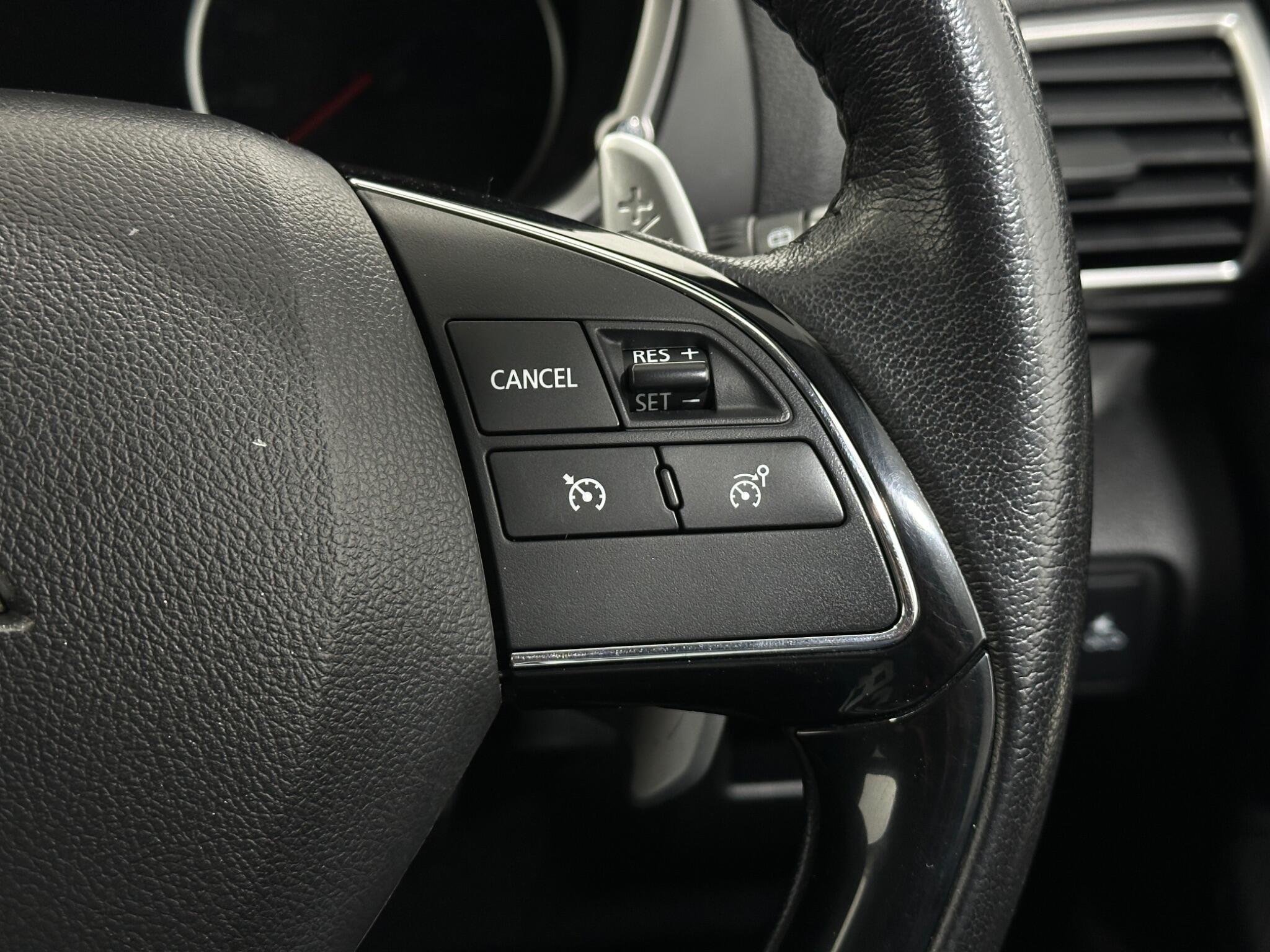 Mitsubishi Eclipse Cross view 16