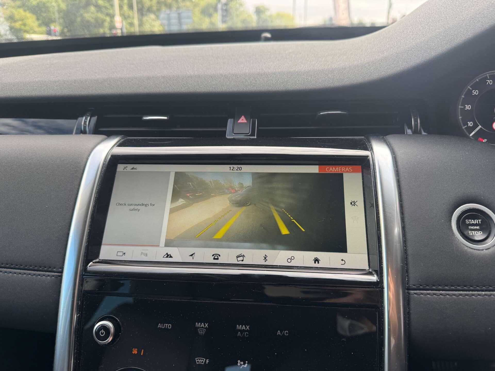 Land Rover Discovery Sport view 18