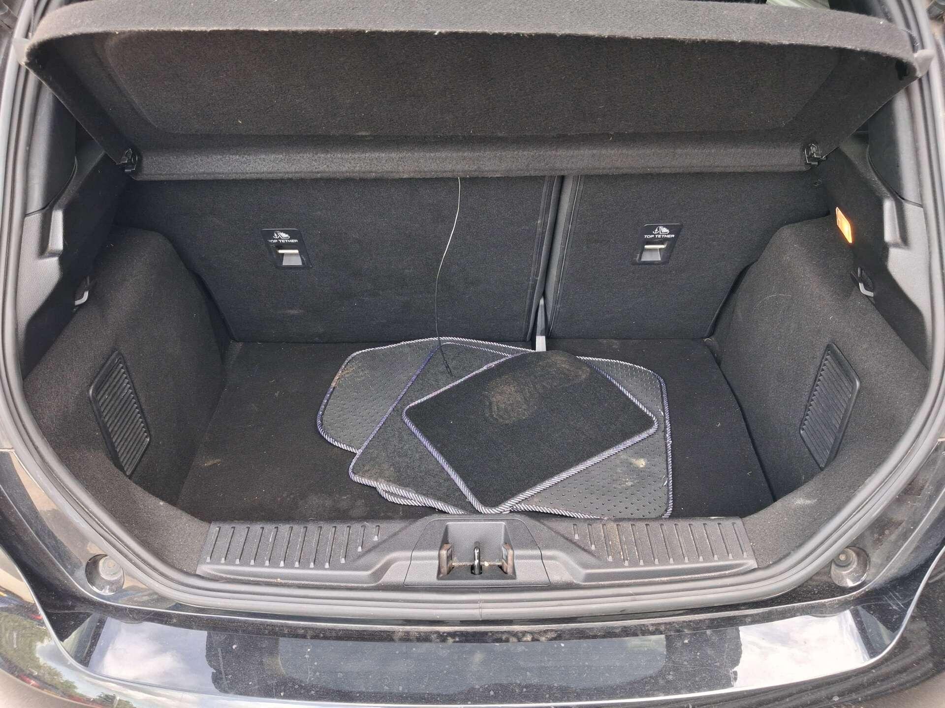 Ford Fiesta view 30