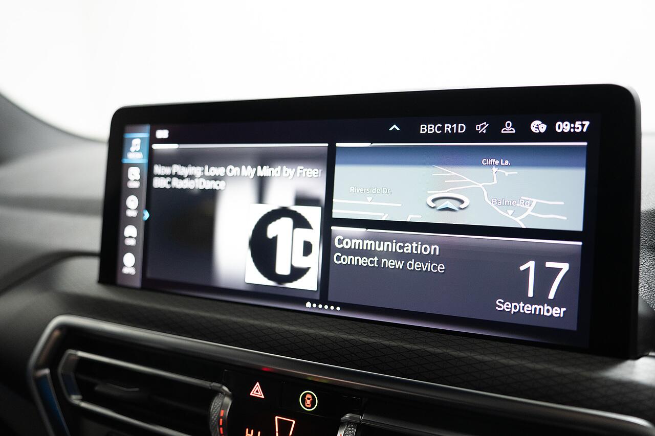 BMW X3 view 14