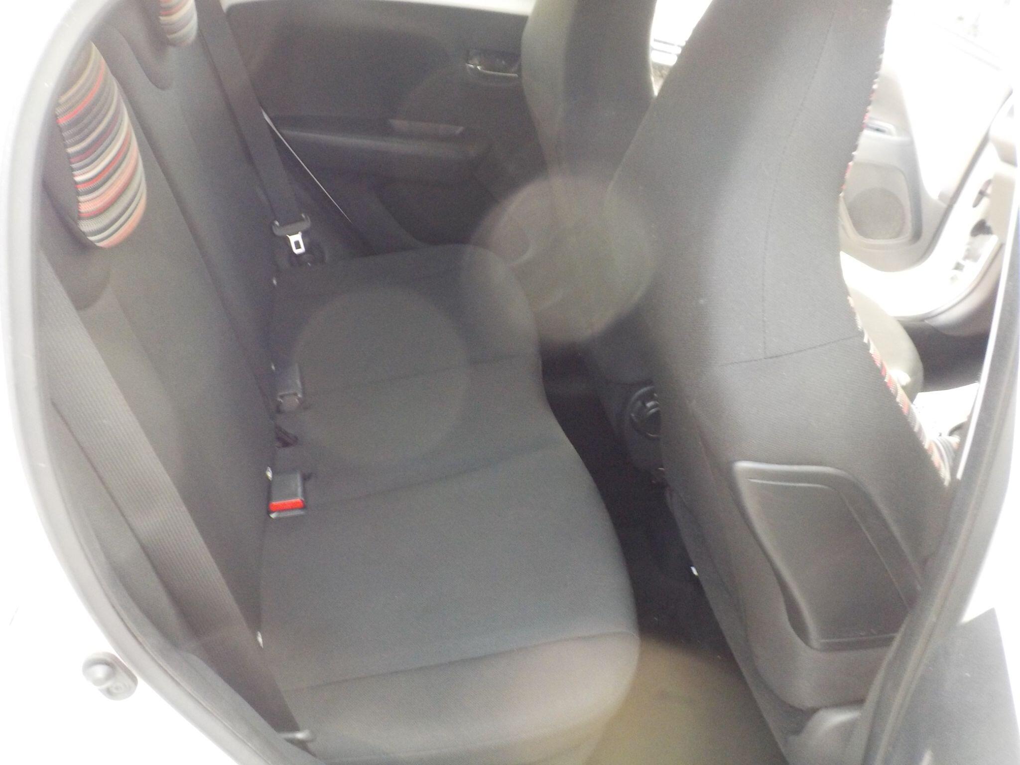 Citroen C1 1.0 VTi Shine Euro 6 (s/s) 5dr