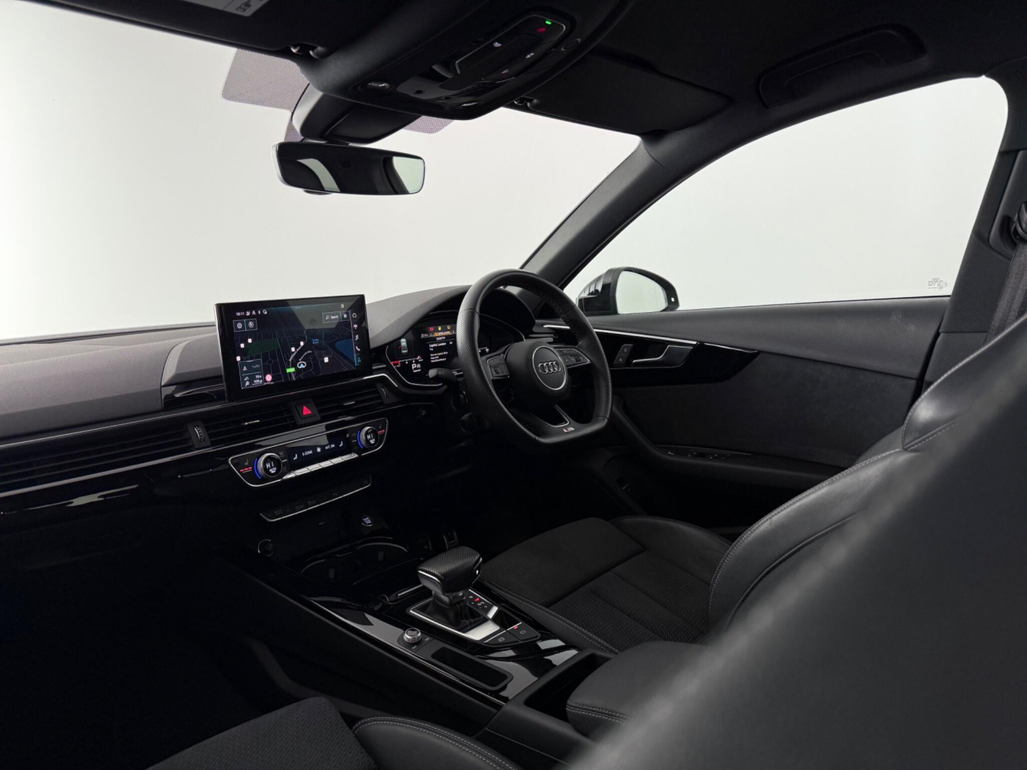 Audi A4 view 20