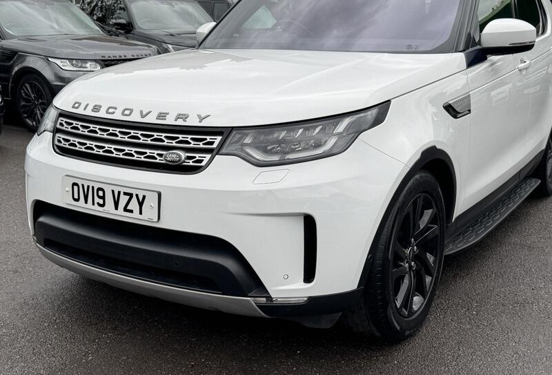 Land Rover Discovery view 15