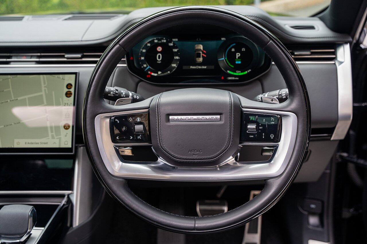 Land Rover Range Rover view 53