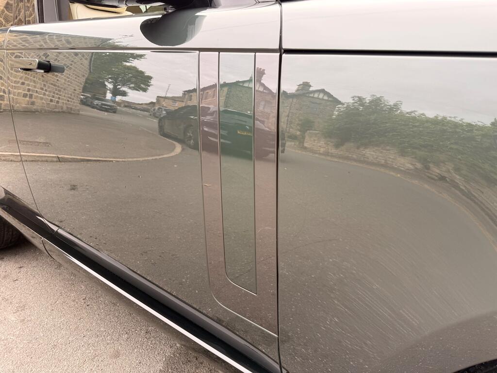 Land Rover Range Rover view 23