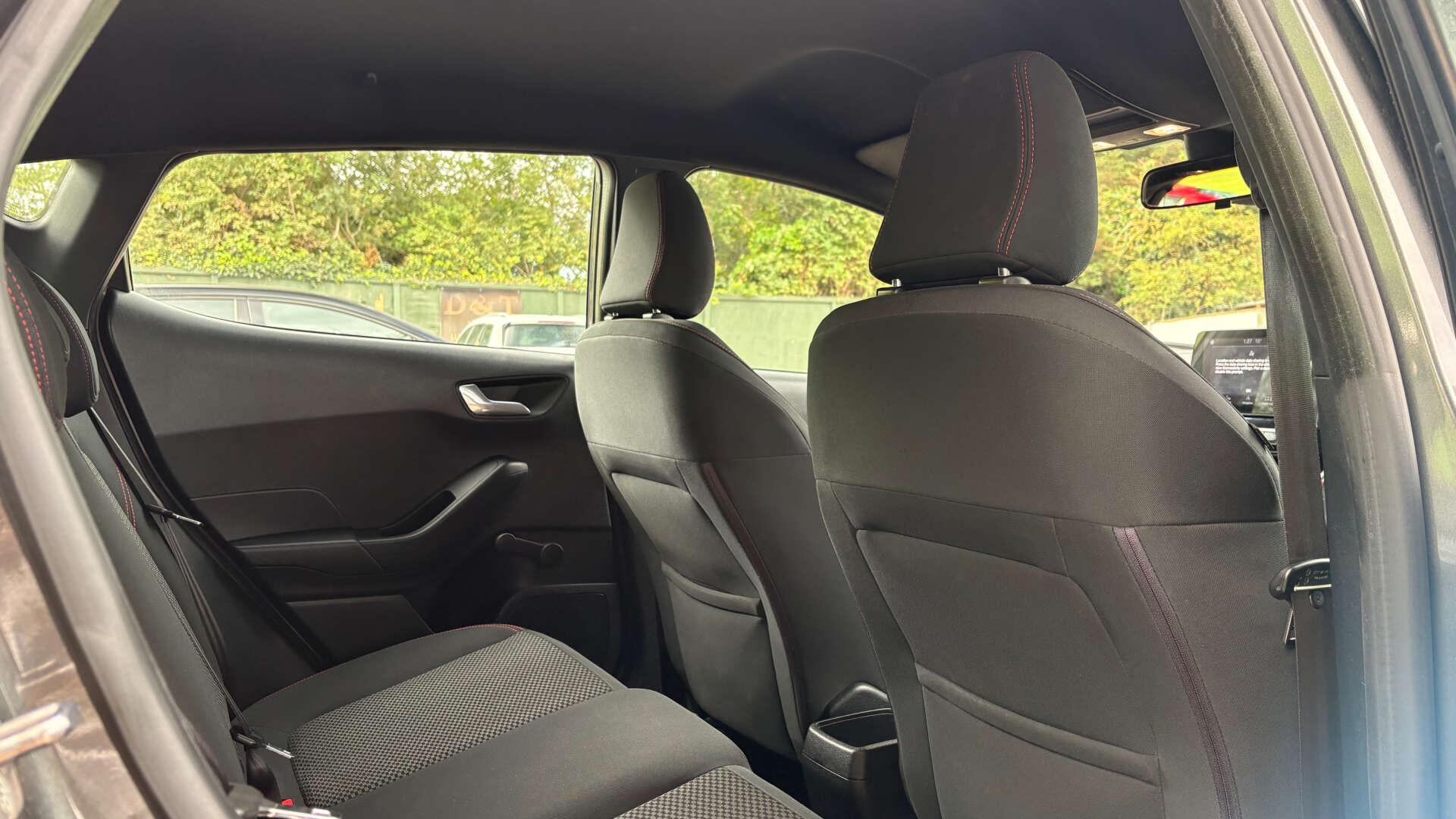 Ford Fiesta view 12