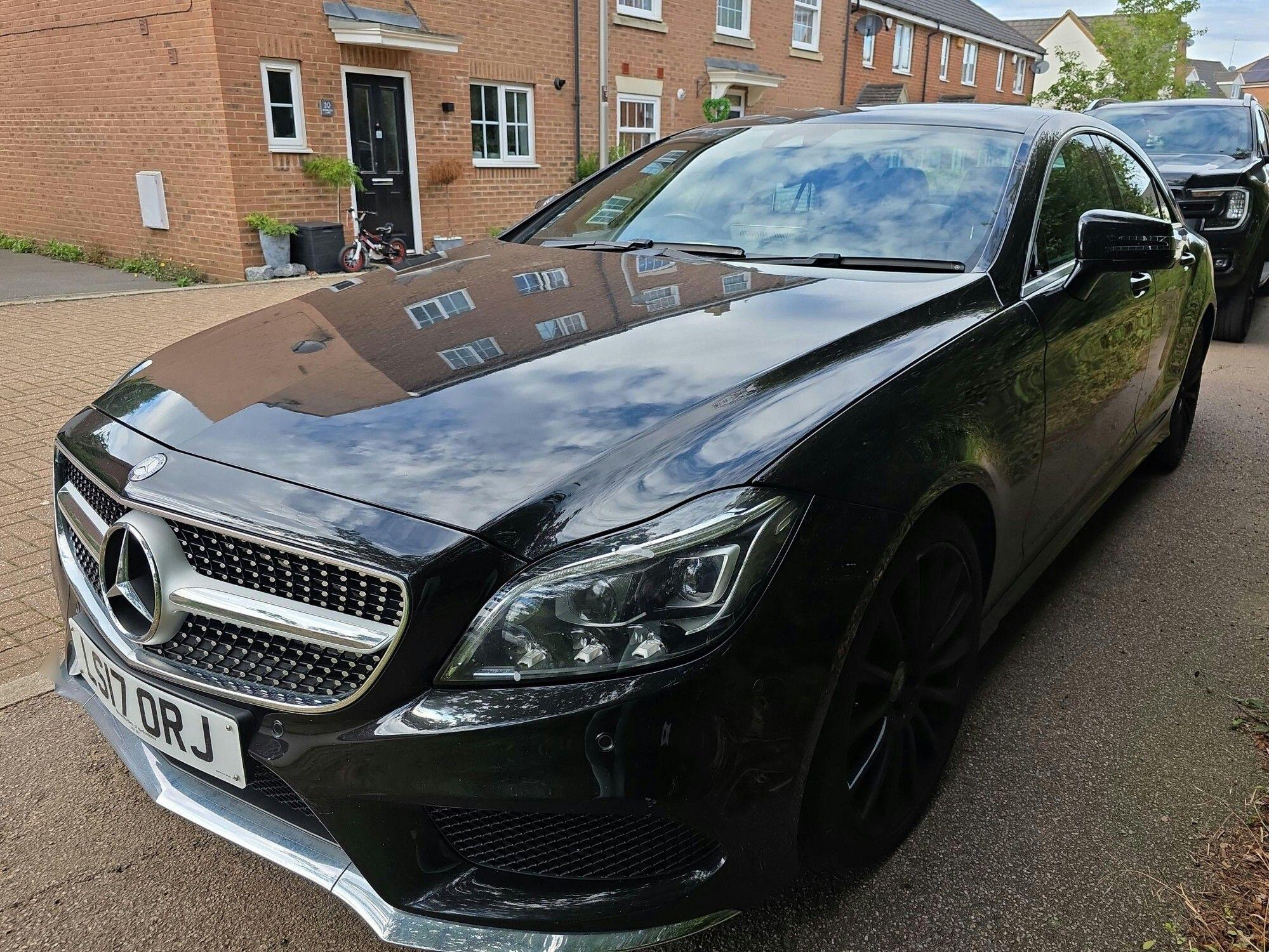 Mercedes-Benz CLS view 2