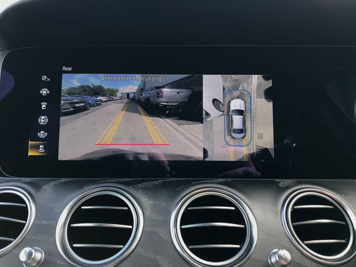 Mercedes-Benz E-Class view 18