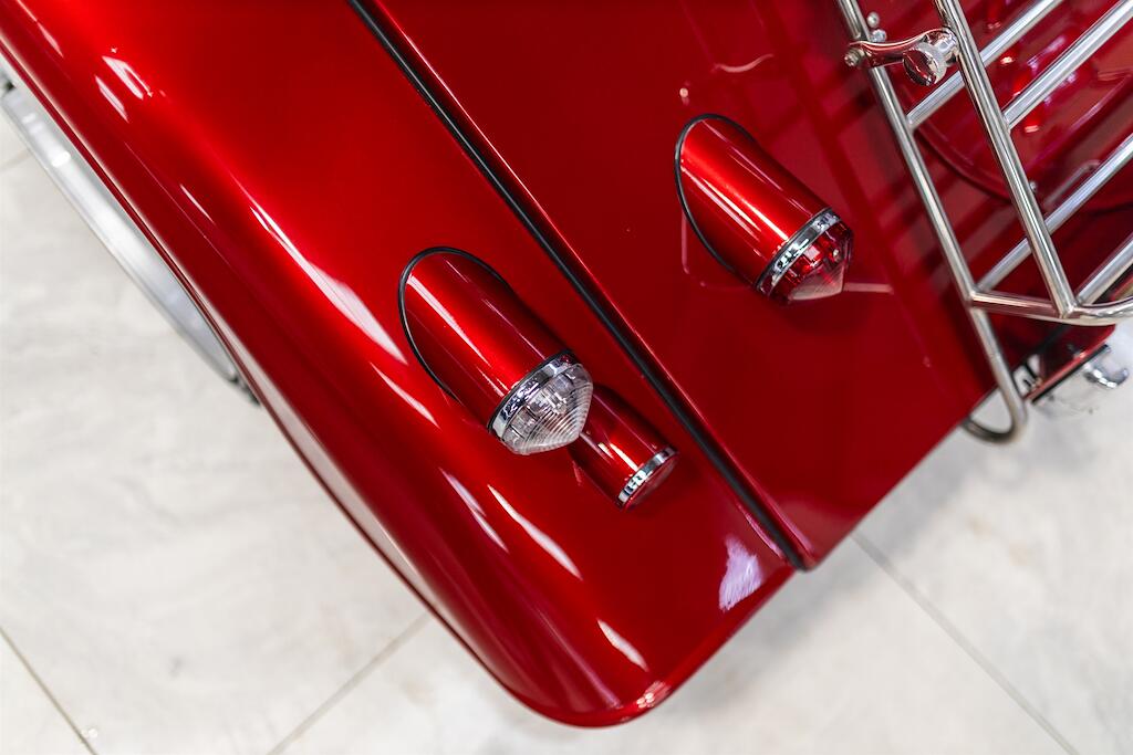 Morgan Plus Eight view 28