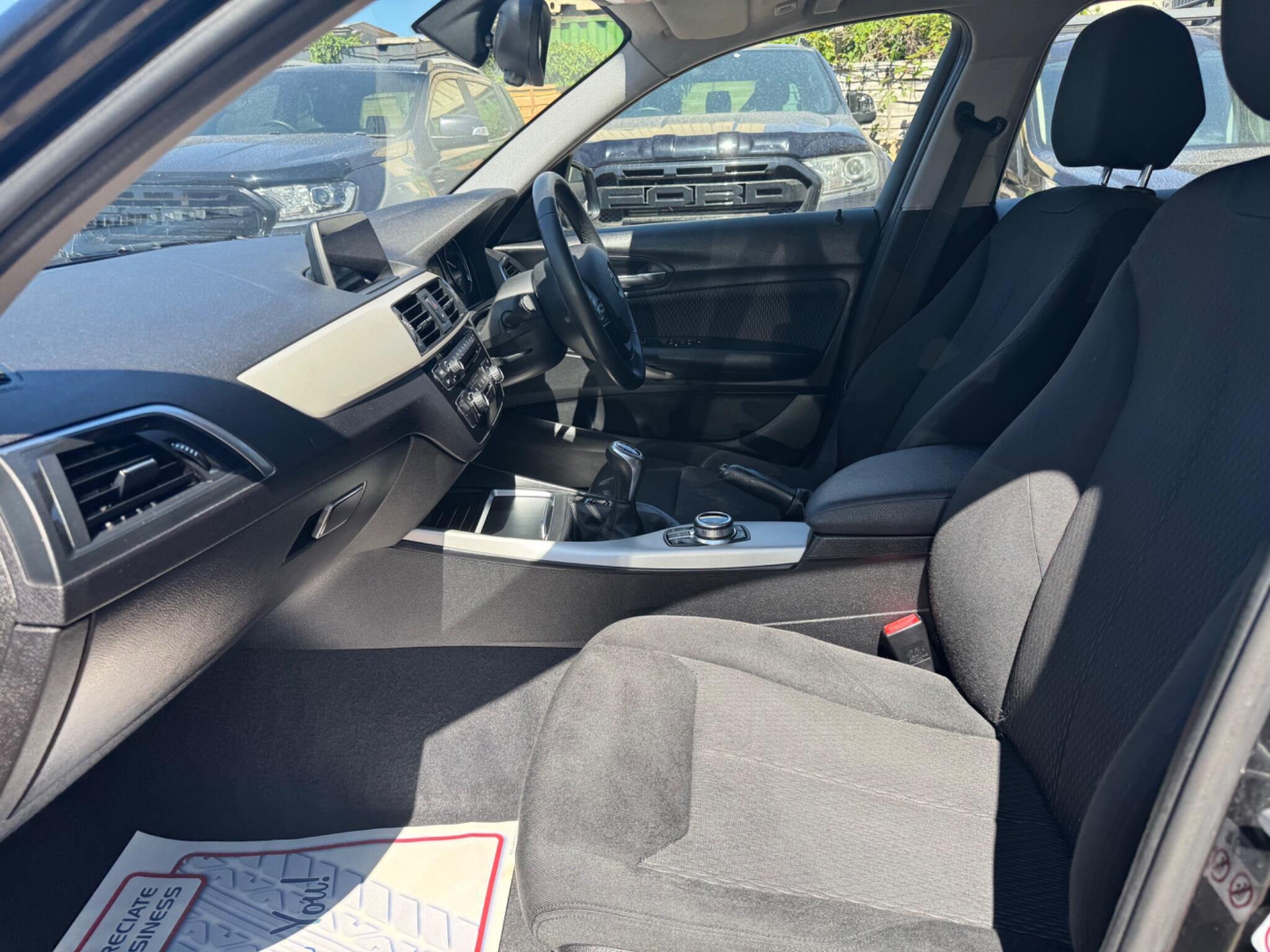 BMW 1 Series view 48