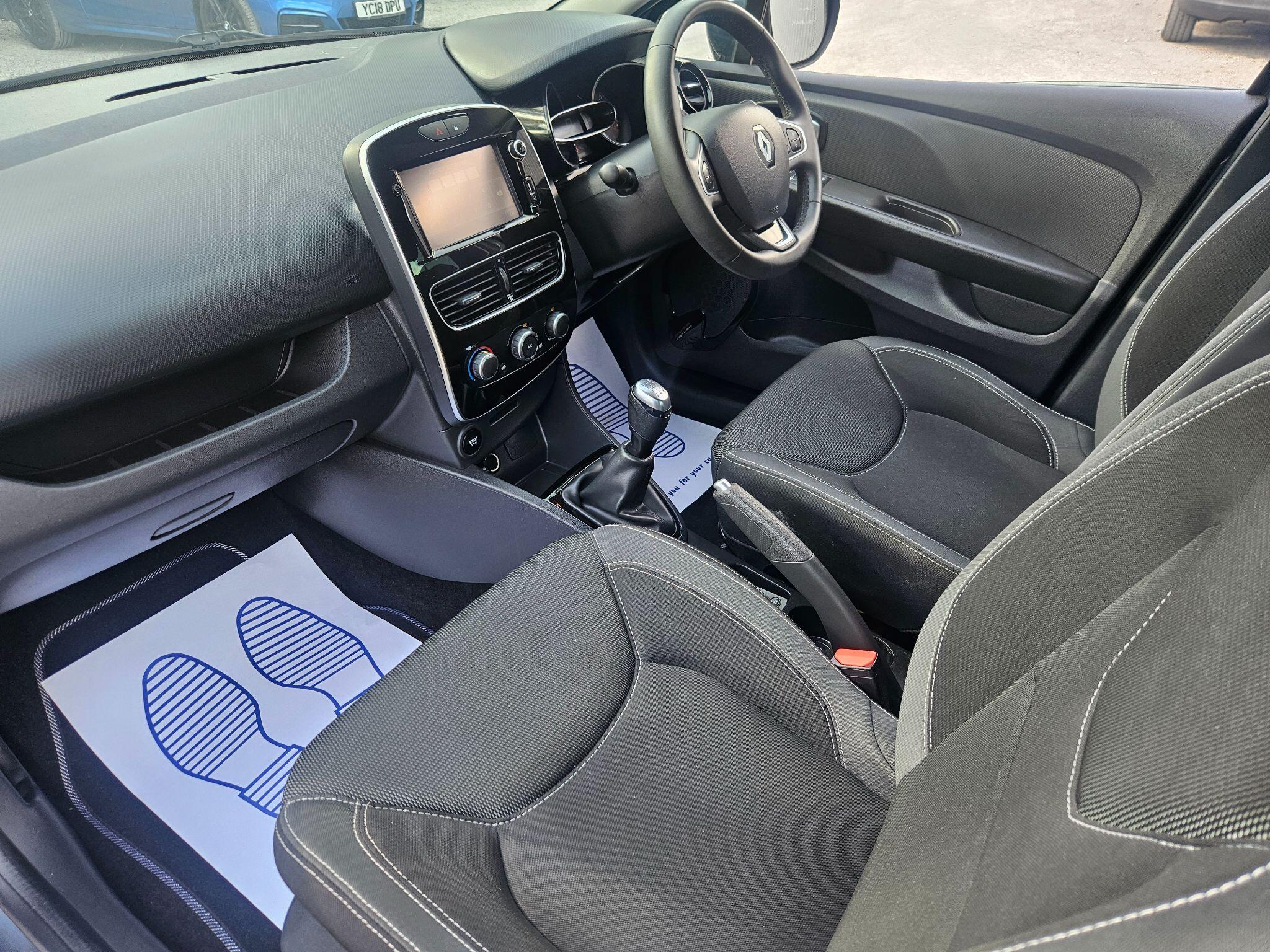2018 Renault Clio image 20