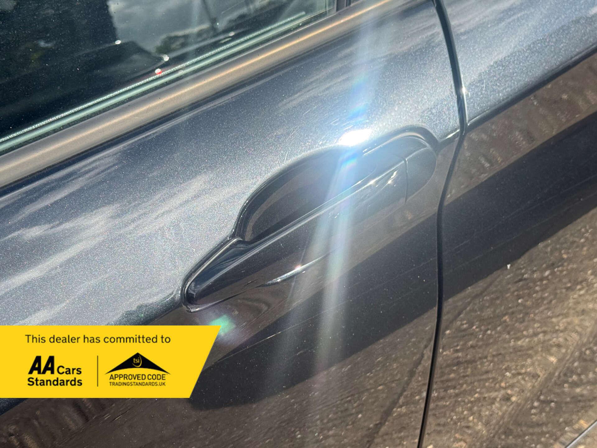 BMW 1 Series view 13