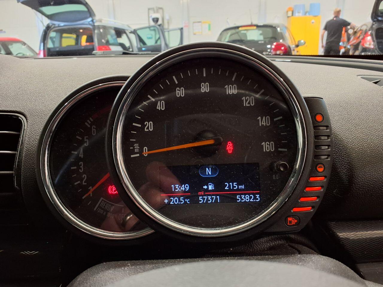 Mini Clubman view 13