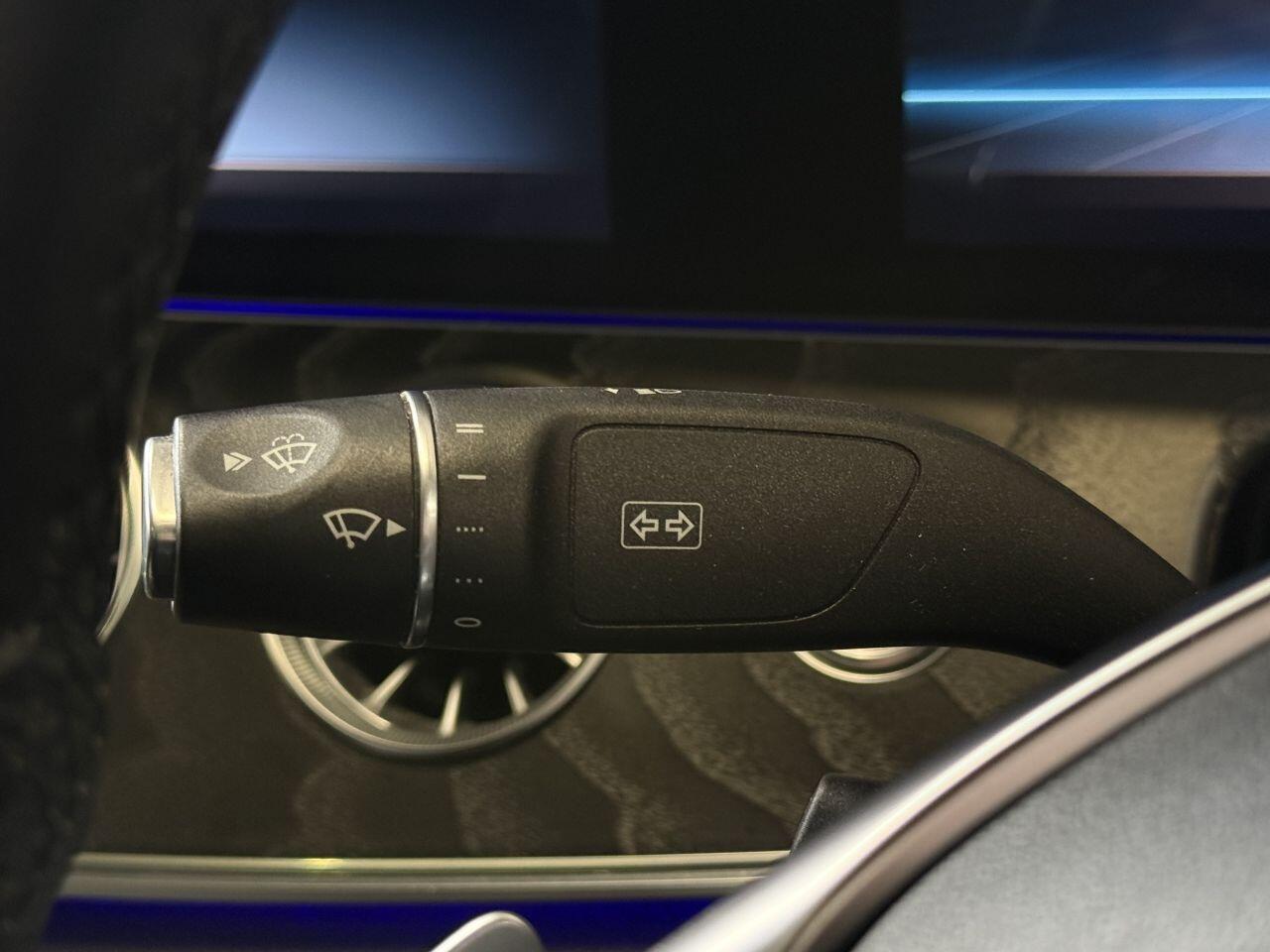 Mercedes-Benz E Class view 39