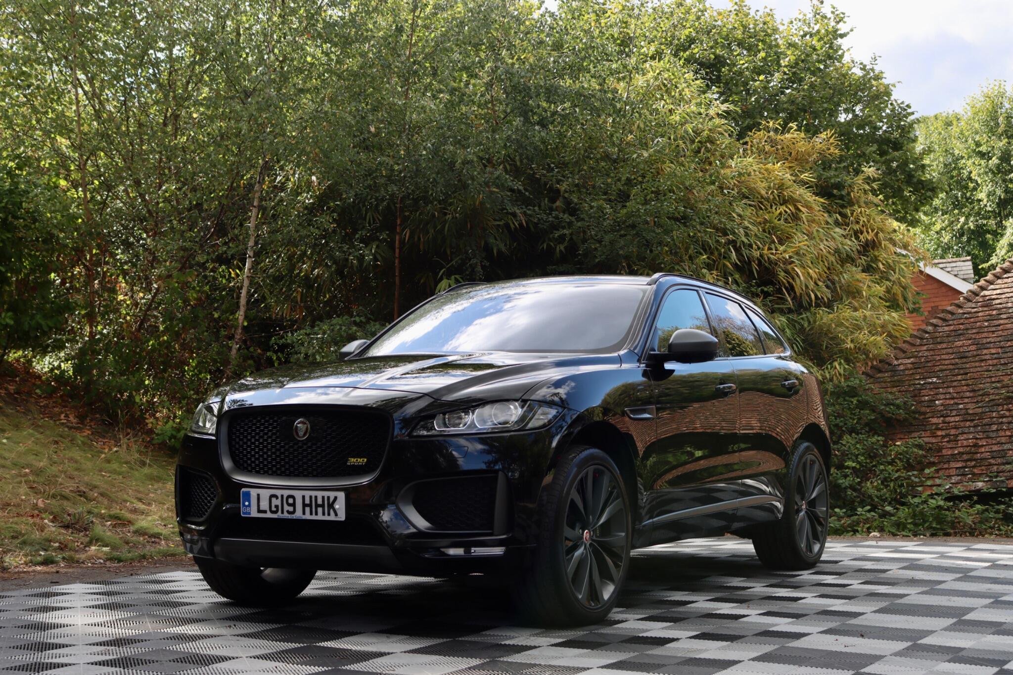 Jaguar F-Pace view 17