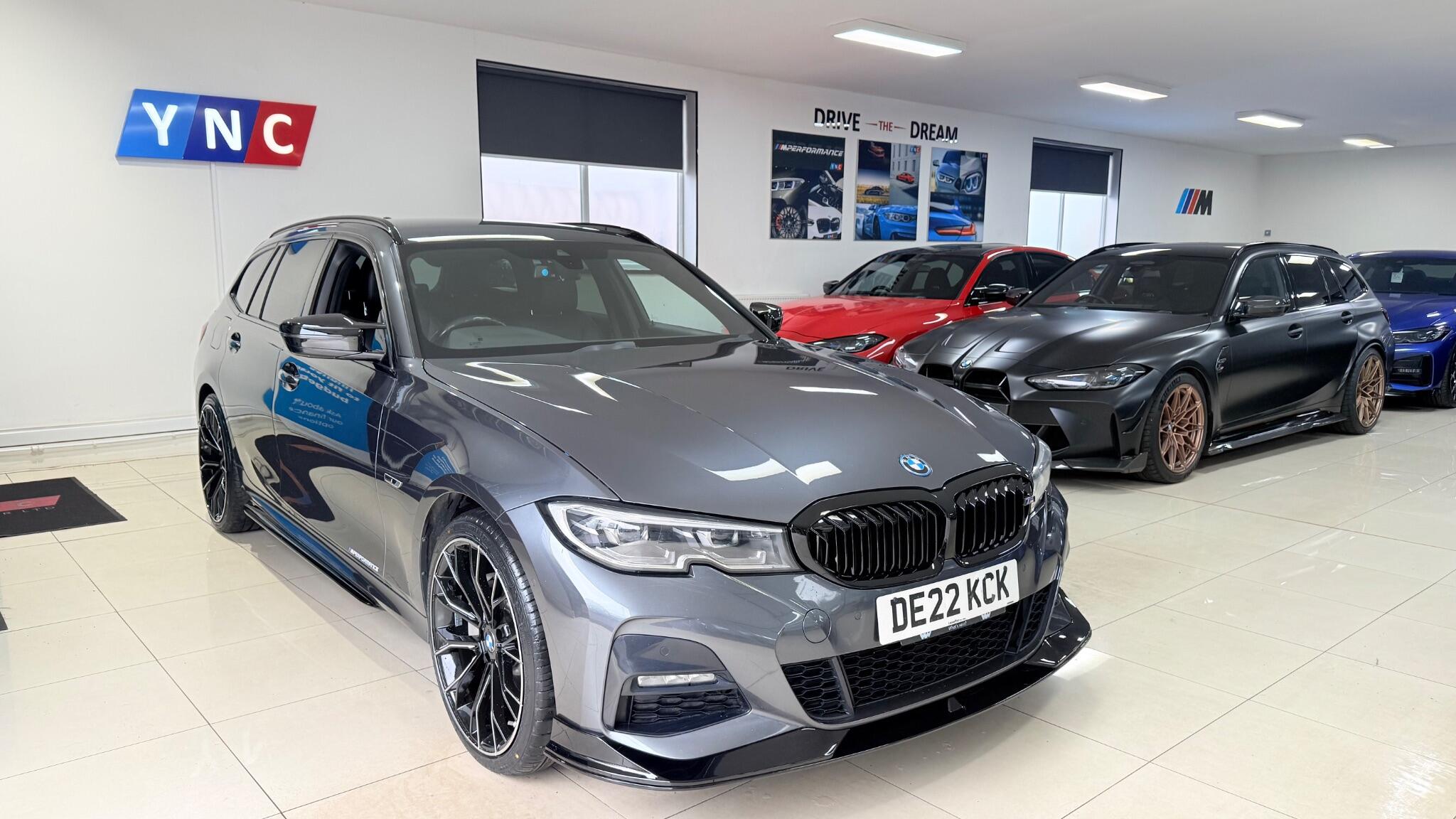 BMW 3 Series view 45