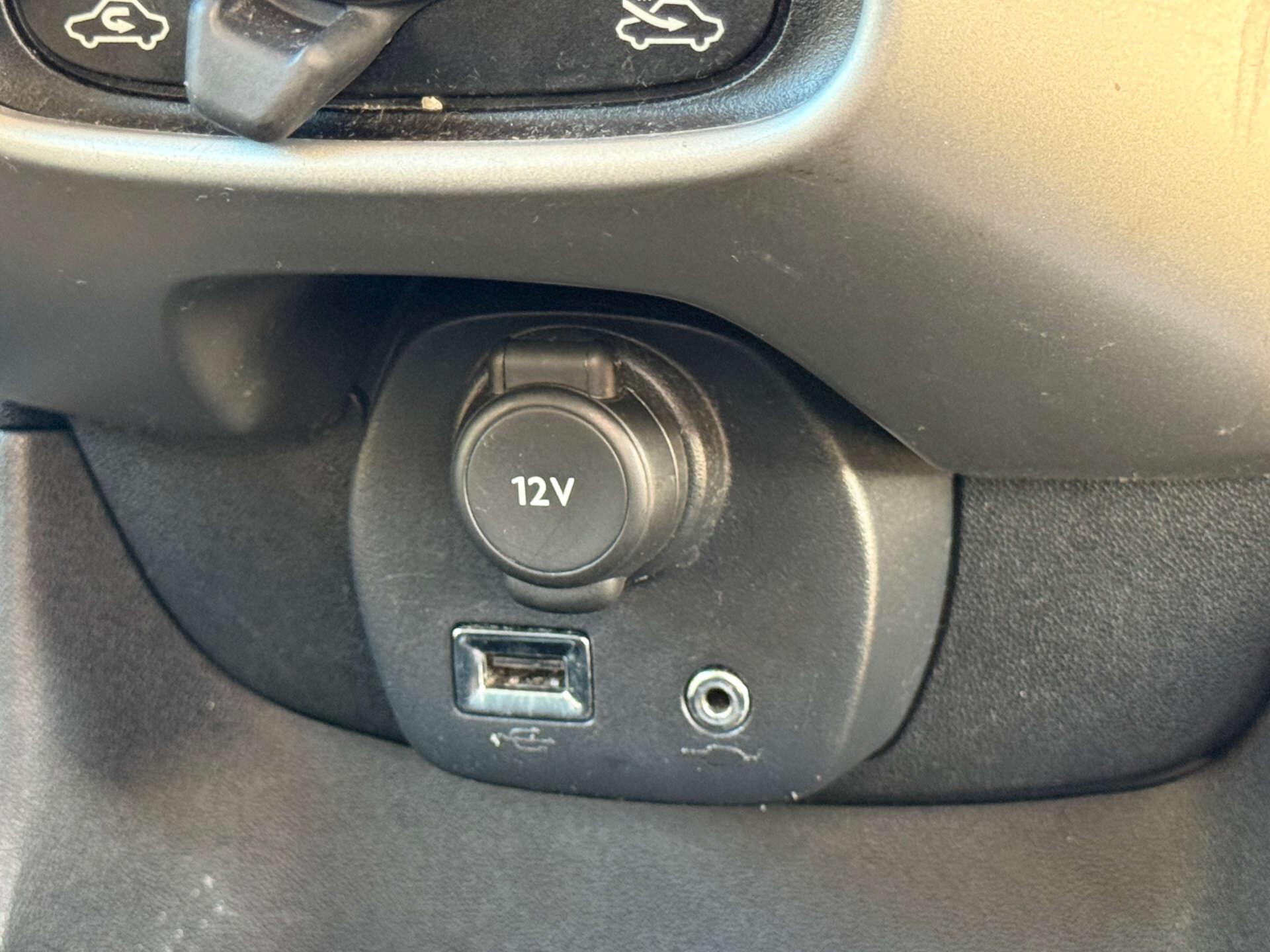 Peugeot 108 view 56