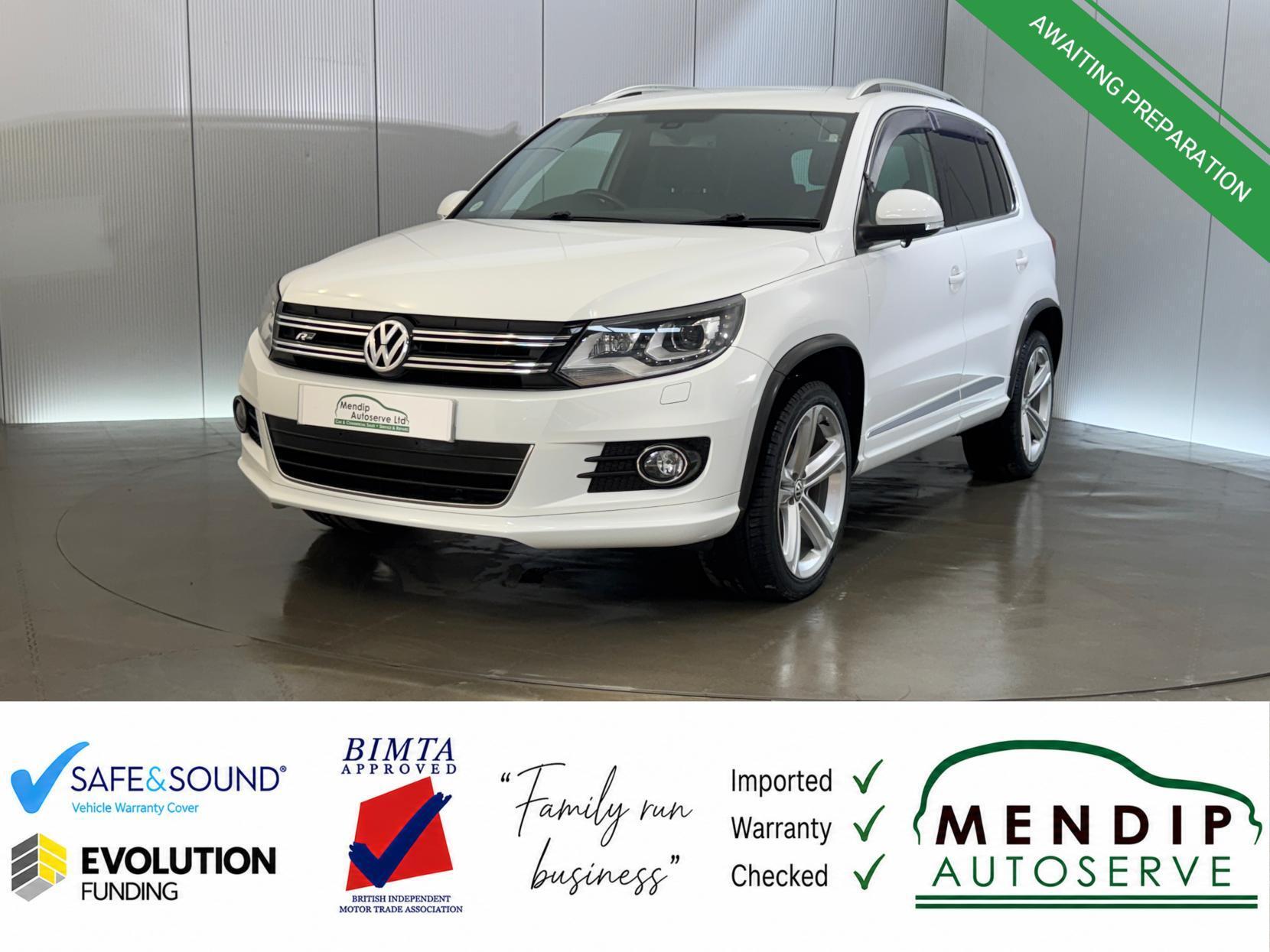 Volkswagen Tiguan view 2