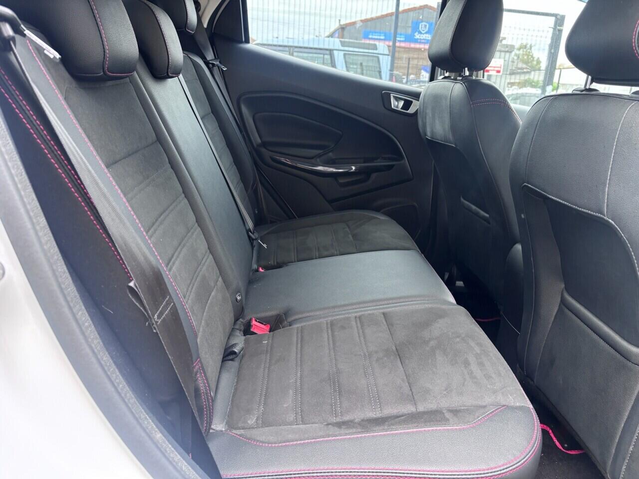 Ford EcoSport view 12