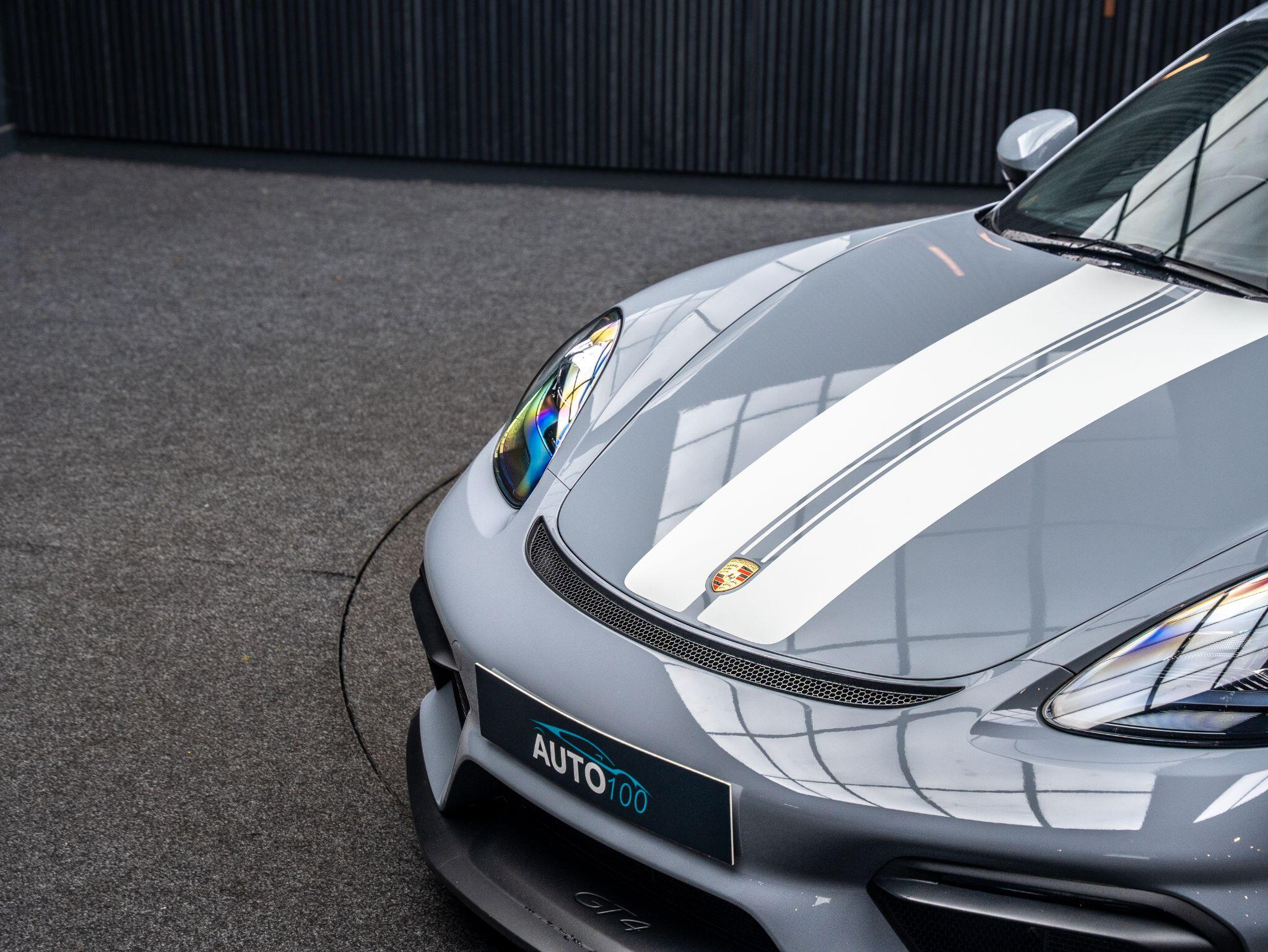 Porsche Cayman view 29