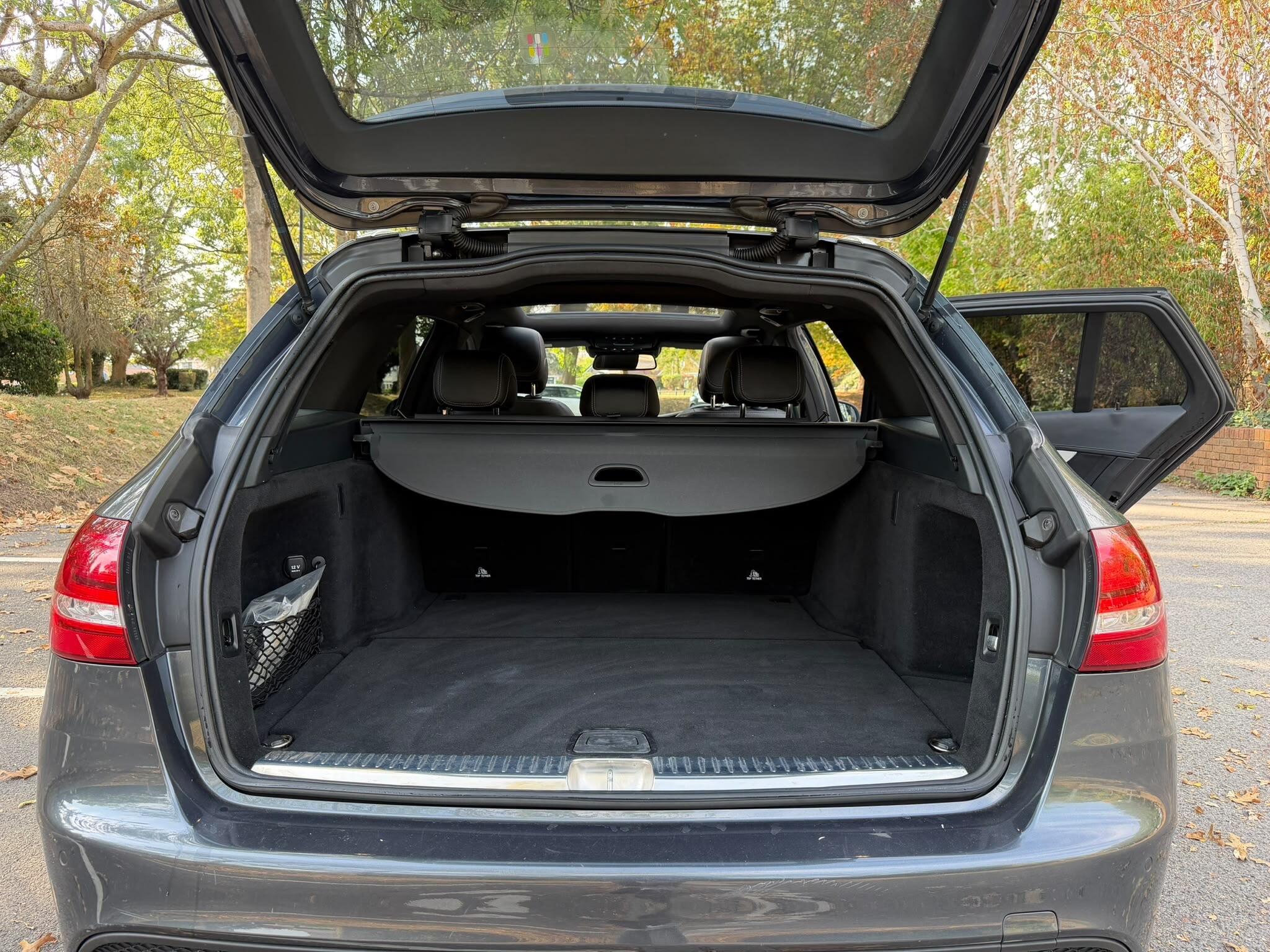 Mercedes-Benz C-Class view 20